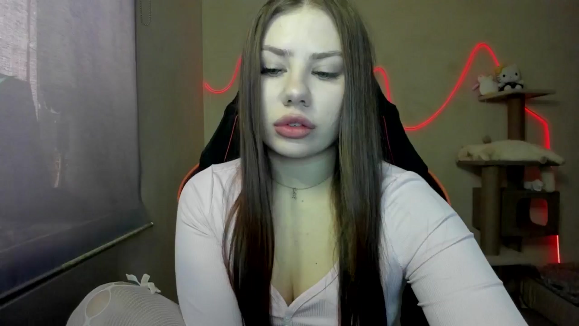Gallery image thumbnail from FlyingDream's myfreecams stream on, 11/17/2025, 12:06 image 9 of 20