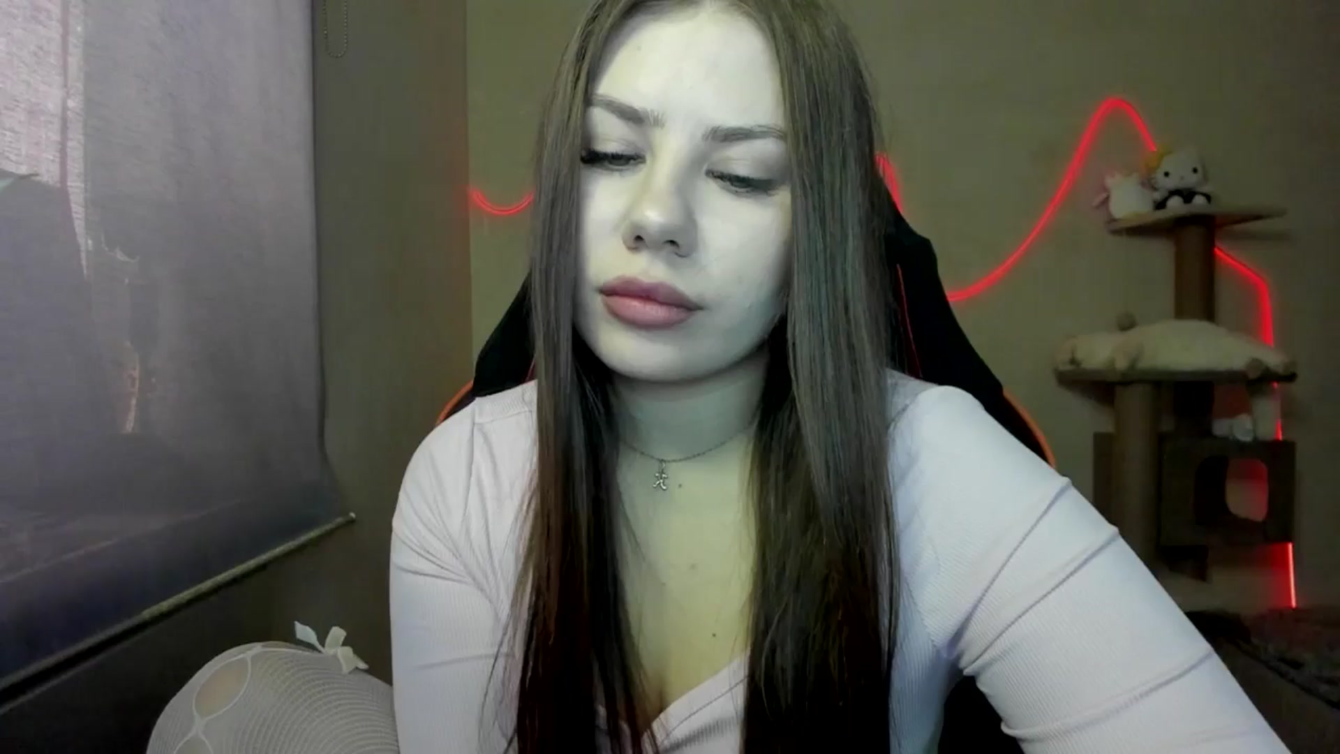 Gallery image thumbnail from FlyingDream's myfreecams stream on, 11/17/2025, 12:06 image 10 of 20