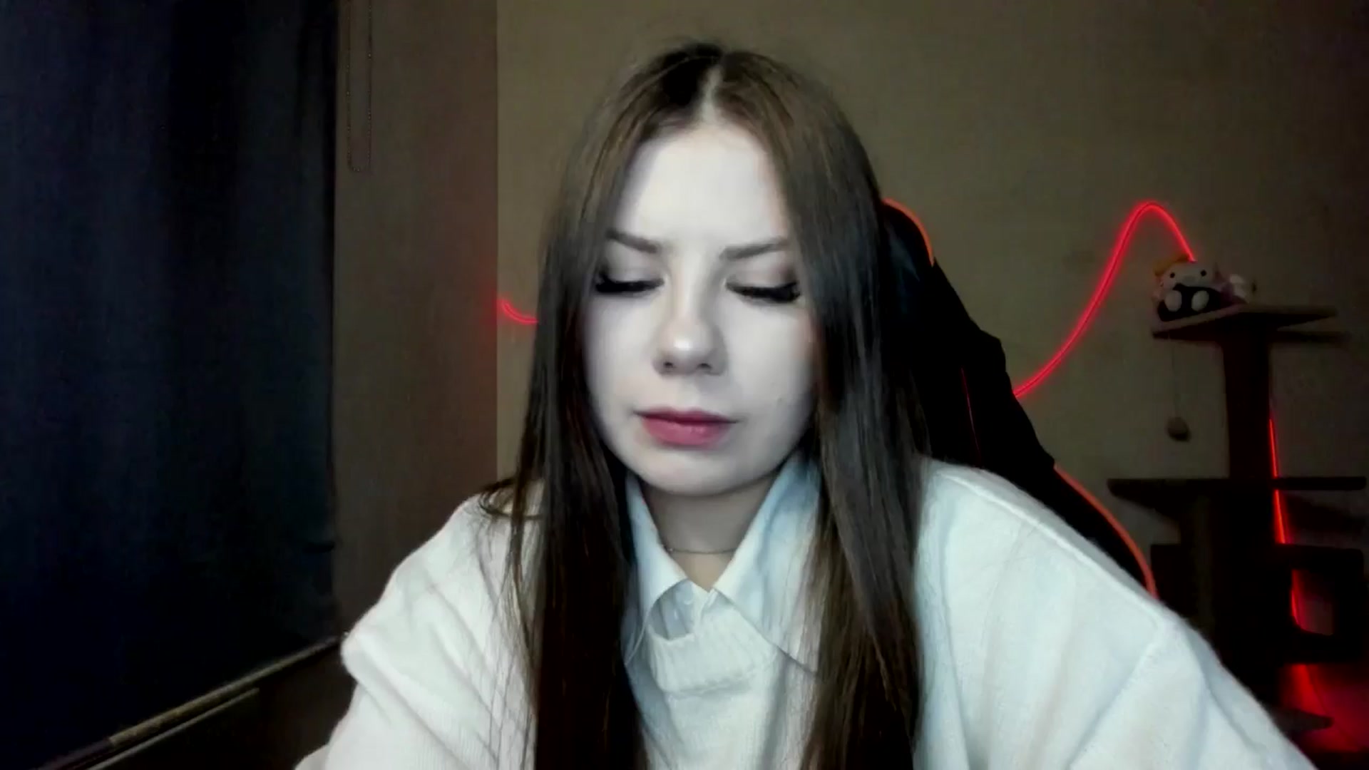 Gallery image thumbnail from FlyingDream's myfreecams stream on, 11/22/2025, 14:26 image 3 of 20