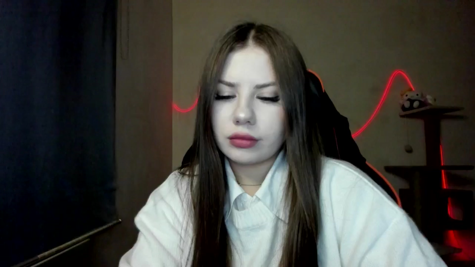 Gallery image thumbnail from FlyingDream's myfreecams stream on, 11/22/2025, 14:26 image 1 of 20