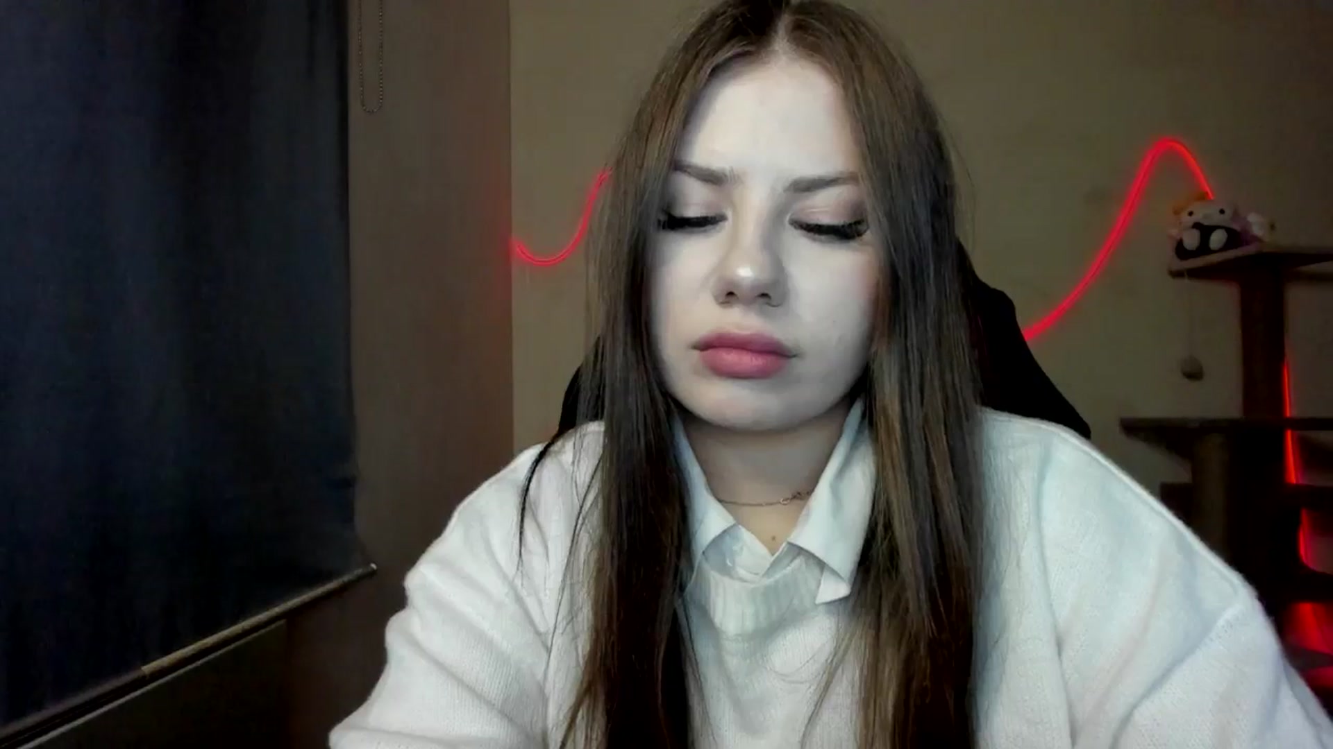 Gallery image thumbnail from FlyingDream's myfreecams stream on, 11/22/2025, 16:01 image 14 of 20