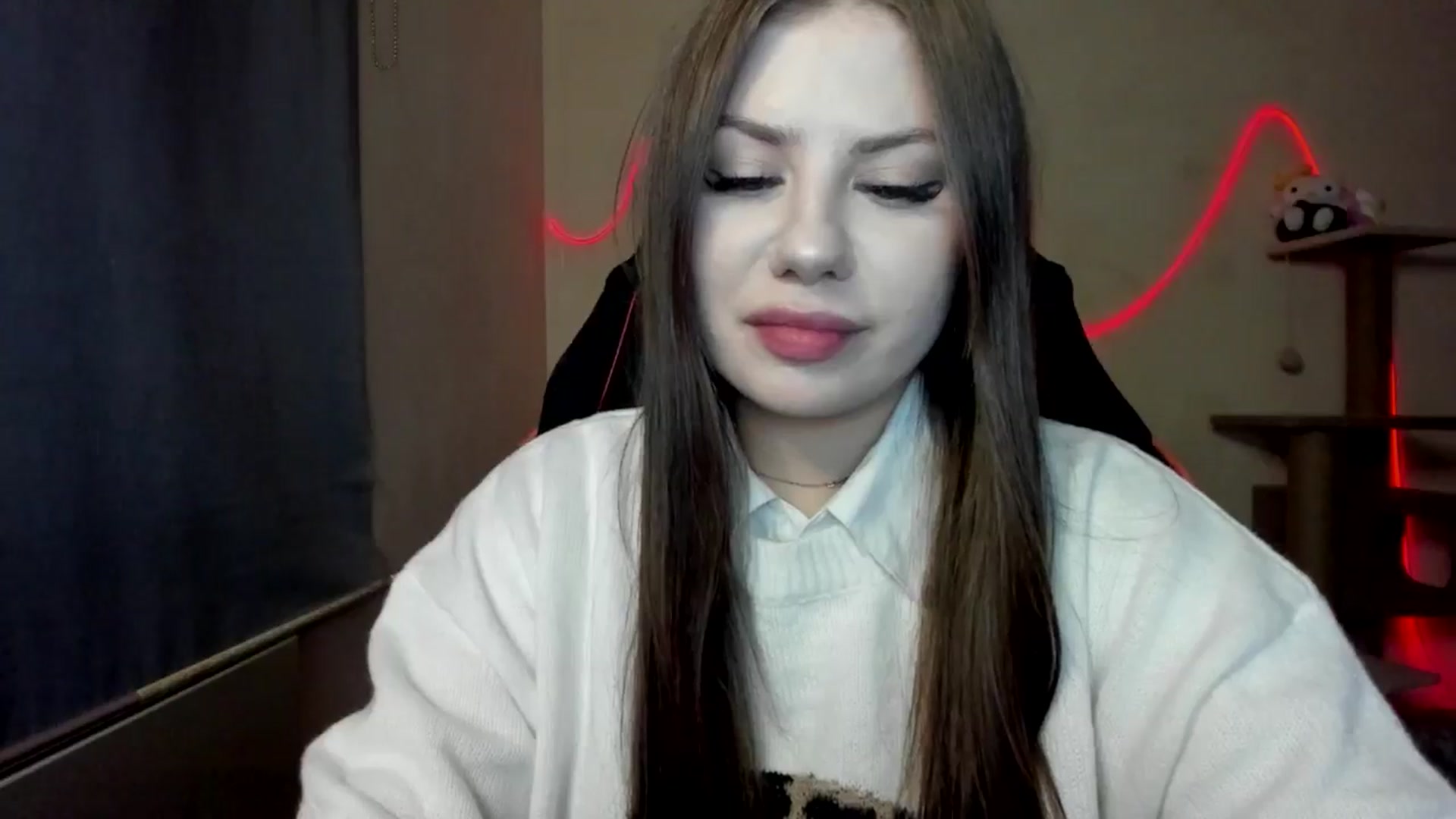 Gallery image thumbnail from FlyingDream's myfreecams stream on, 11/22/2025, 16:01 image 16 of 20