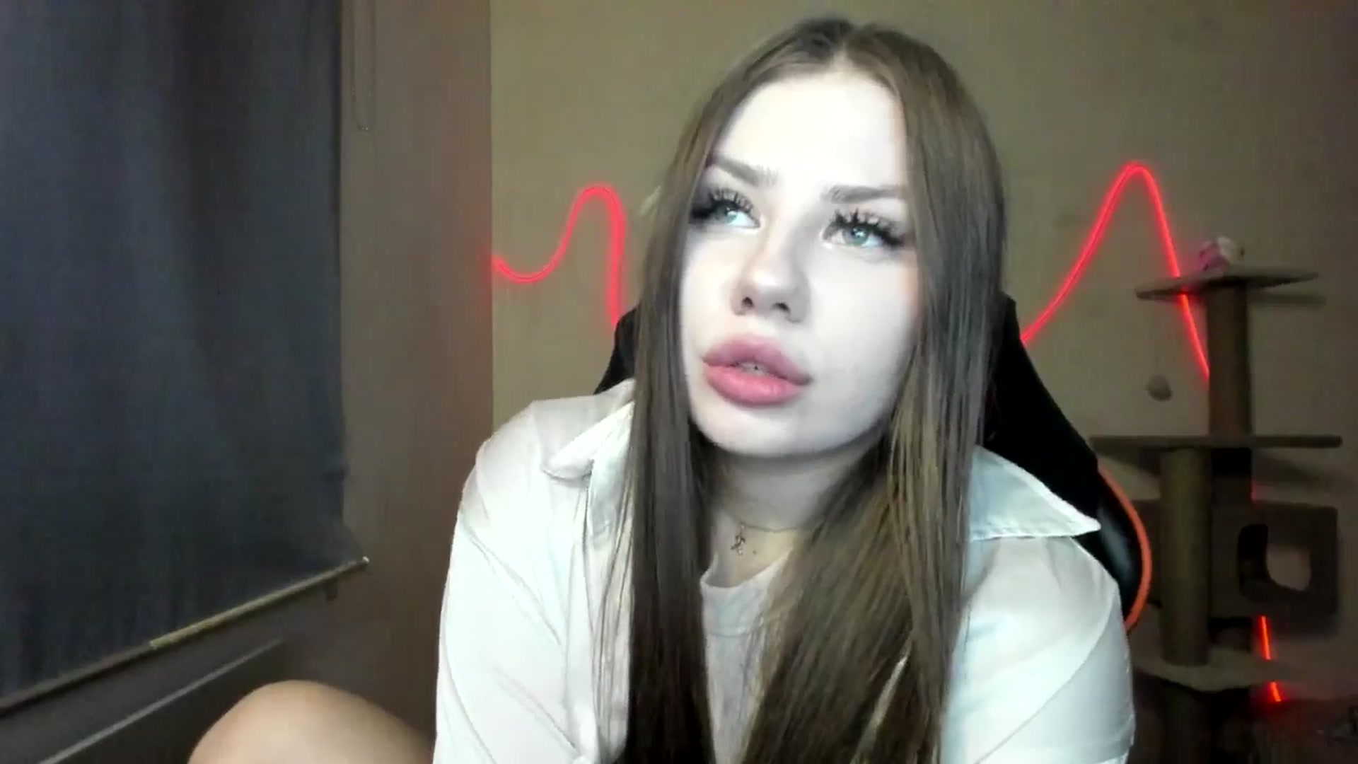 Gallery image thumbnail from FlyingDream's myfreecams stream on, 11/23/2025, 15:10 image 13 of 20