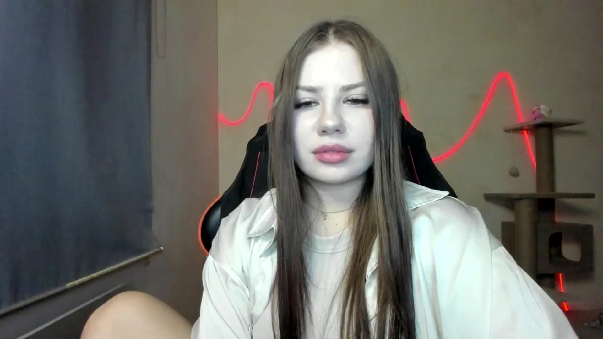 Gallery image thumbnail from FlyingDream's myfreecams stream on, 11/23/2025, 15:10 image 18 of 20