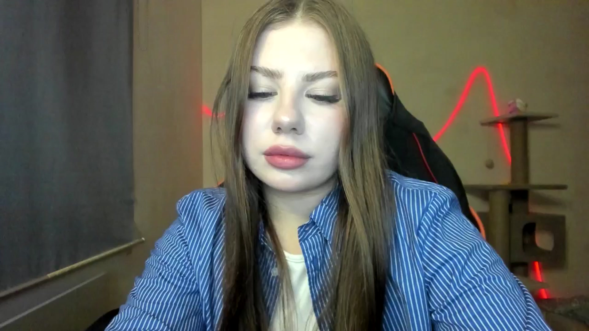 Gallery image thumbnail from FlyingDream's myfreecams stream on, 11/25/2025, 16:04 image 1 of 20