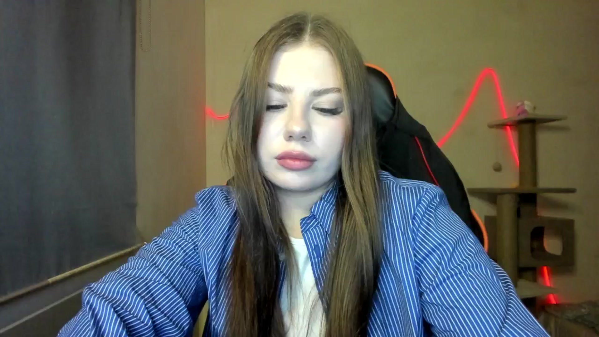 Gallery image thumbnail from FlyingDream's myfreecams stream on, 11/25/2025, 16:04 image 4 of 20