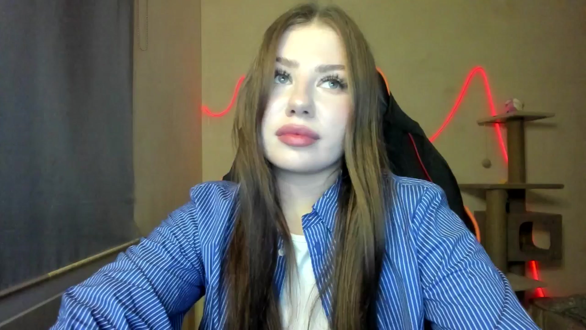 Gallery image thumbnail from FlyingDream's myfreecams stream on, 11/25/2025, 16:04 image 6 of 20