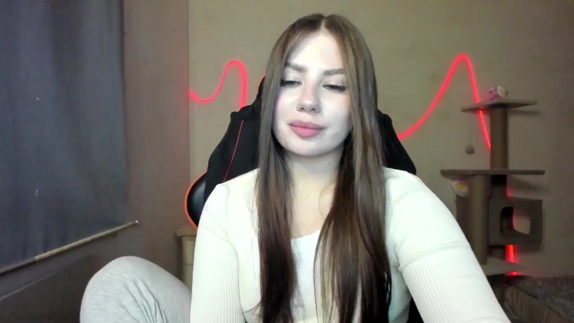 Gallery image thumbnail from FlyingDream's myfreecams stream on, 11/26/2025, 15:47 image 14 of 20