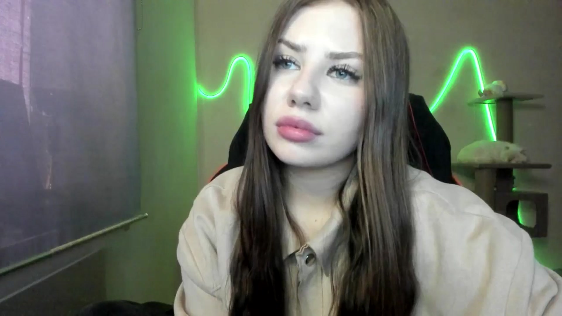 Gallery image thumbnail from FlyingDream's myfreecams stream on, 11/27/2025, 11:42 image 19 of 20