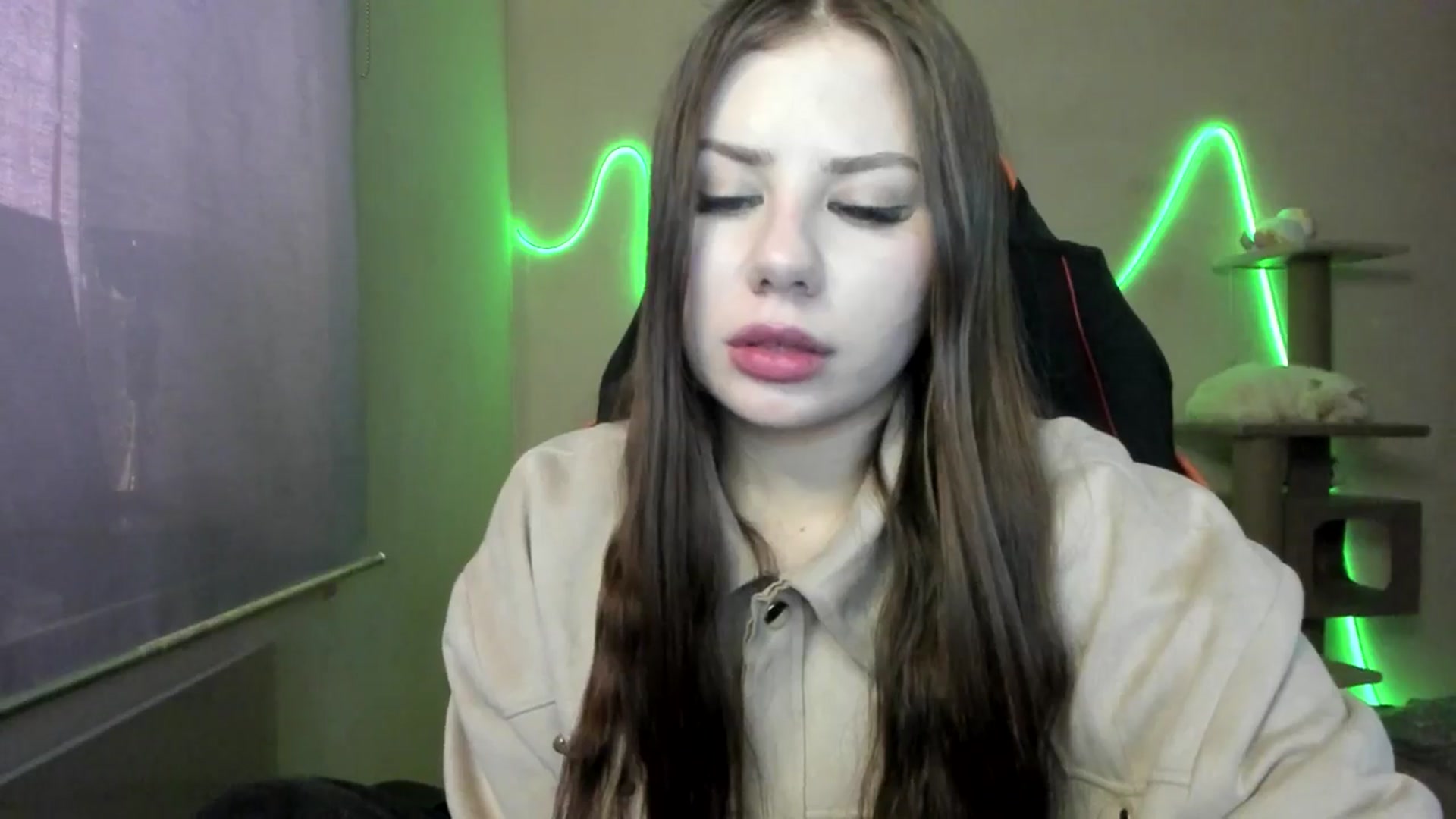 Gallery image thumbnail from FlyingDream's myfreecams stream on, 11/27/2025, 11:42 image 17 of 20