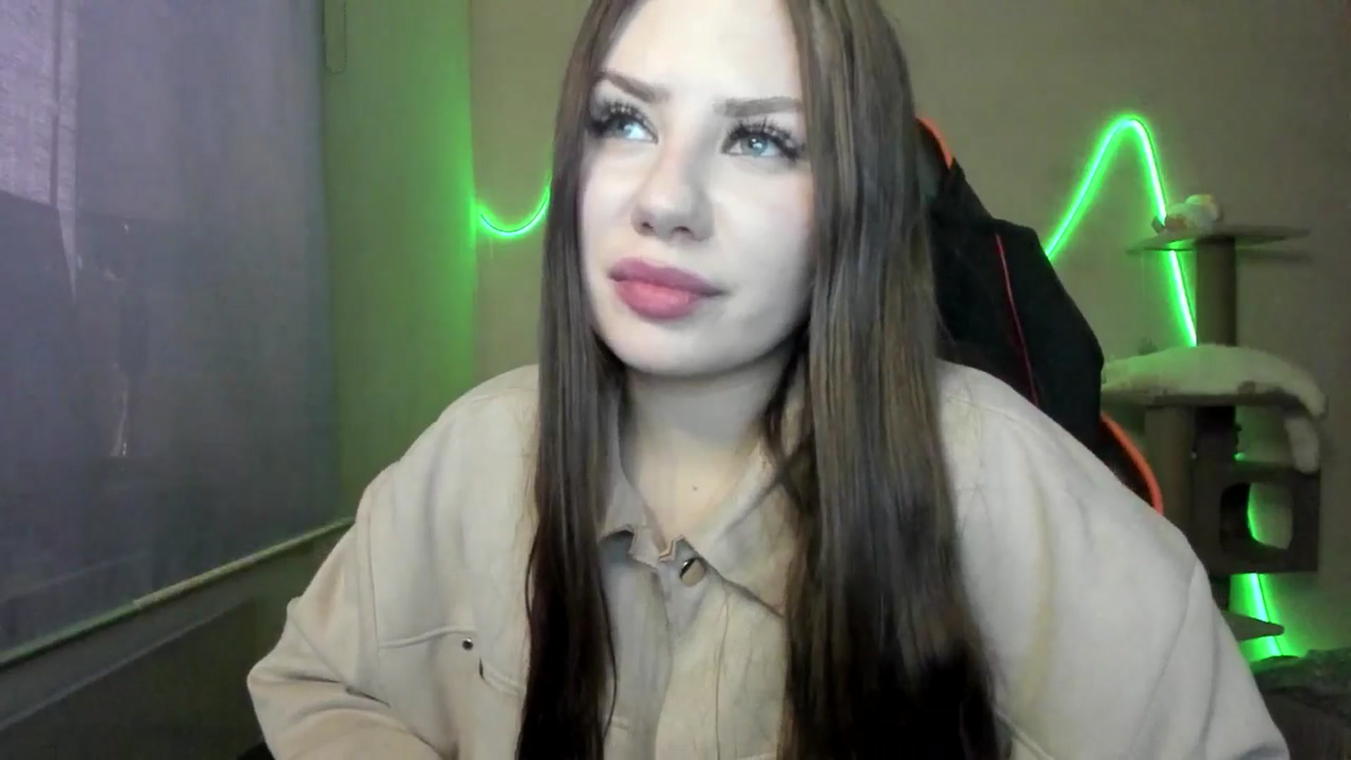 Gallery image thumbnail from FlyingDream's myfreecams stream on, 11/27/2025, 11:42 image 6 of 20