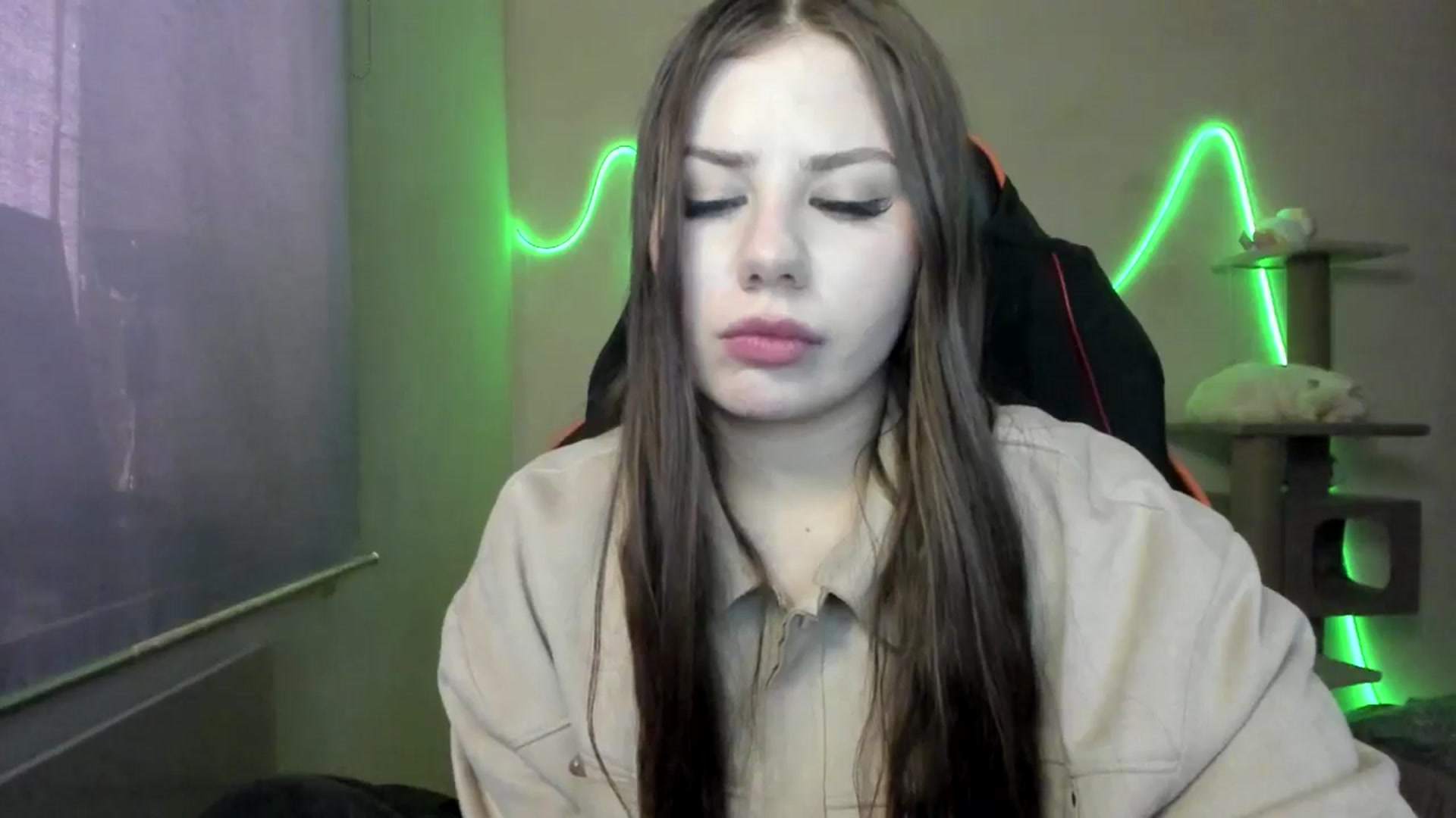 Gallery image thumbnail from FlyingDream's myfreecams stream on, 11/27/2025, 11:42 image 13 of 20