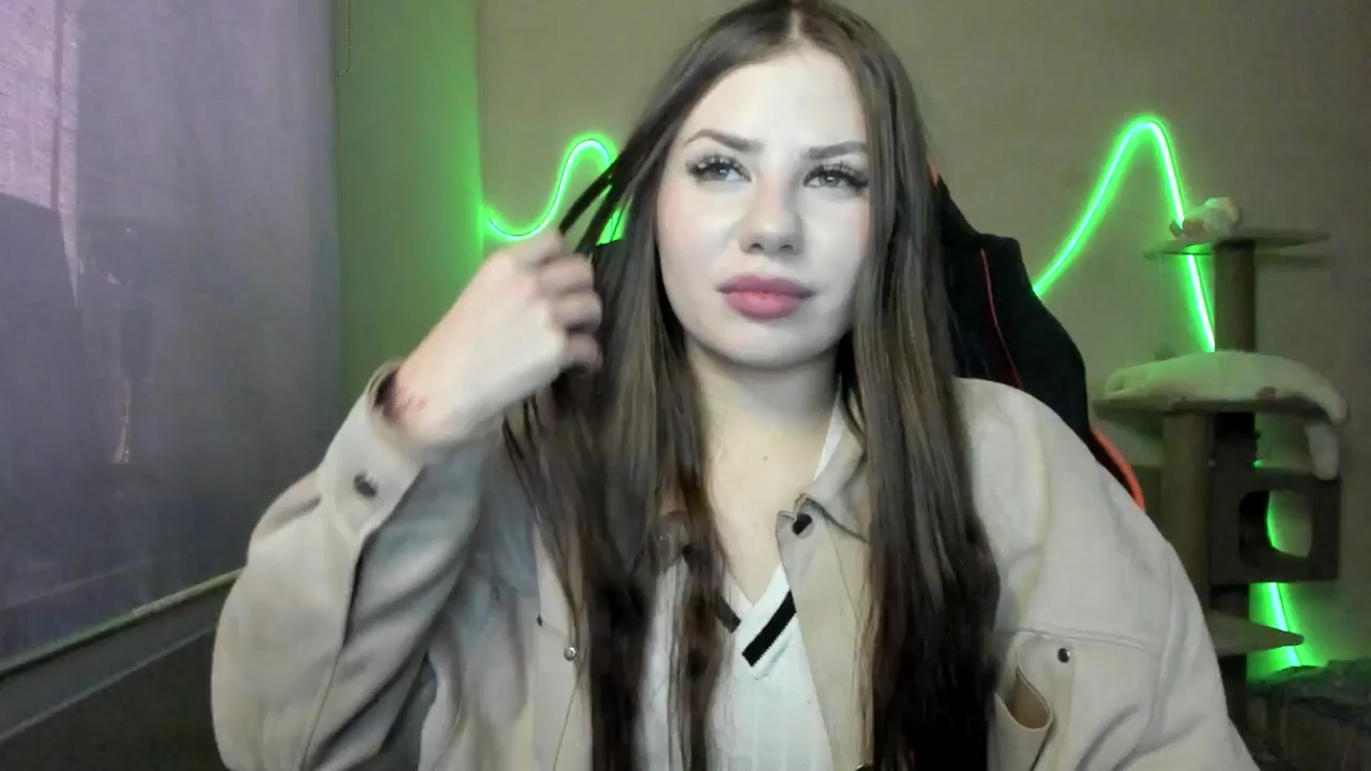 Gallery image thumbnail from FlyingDream's myfreecams stream on, 11/27/2025, 11:42 image 2 of 20