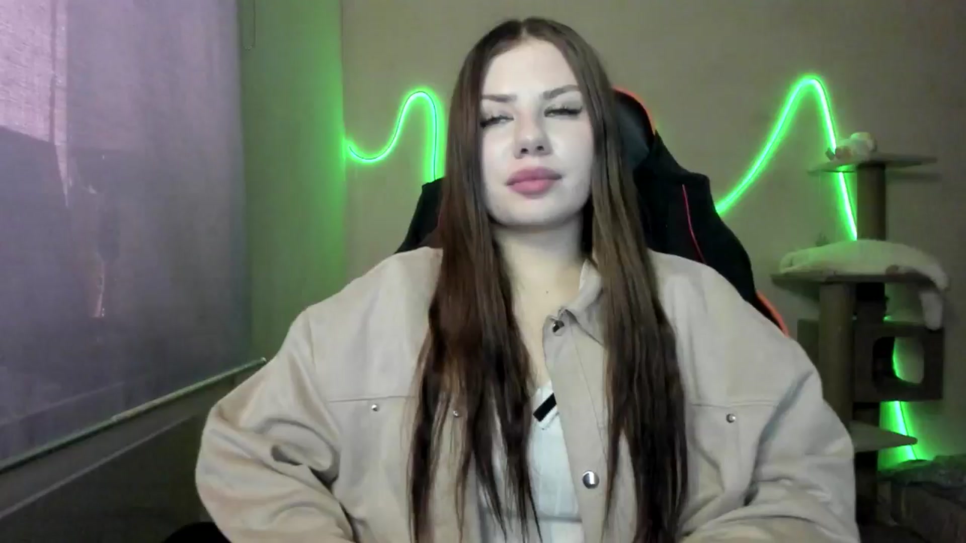 Gallery image thumbnail from FlyingDream's myfreecams stream on, 11/27/2025, 11:42 image 1 of 20
