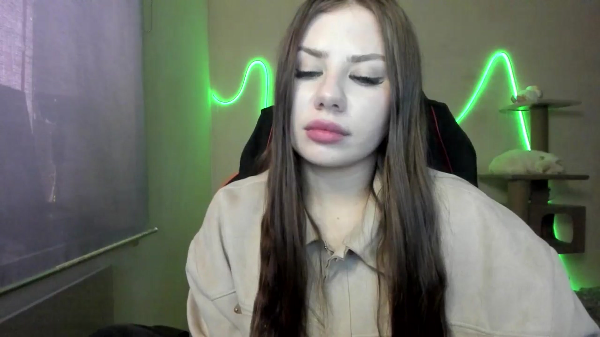 Gallery image thumbnail from FlyingDream's myfreecams stream on, 11/27/2025, 11:42 image 16 of 20