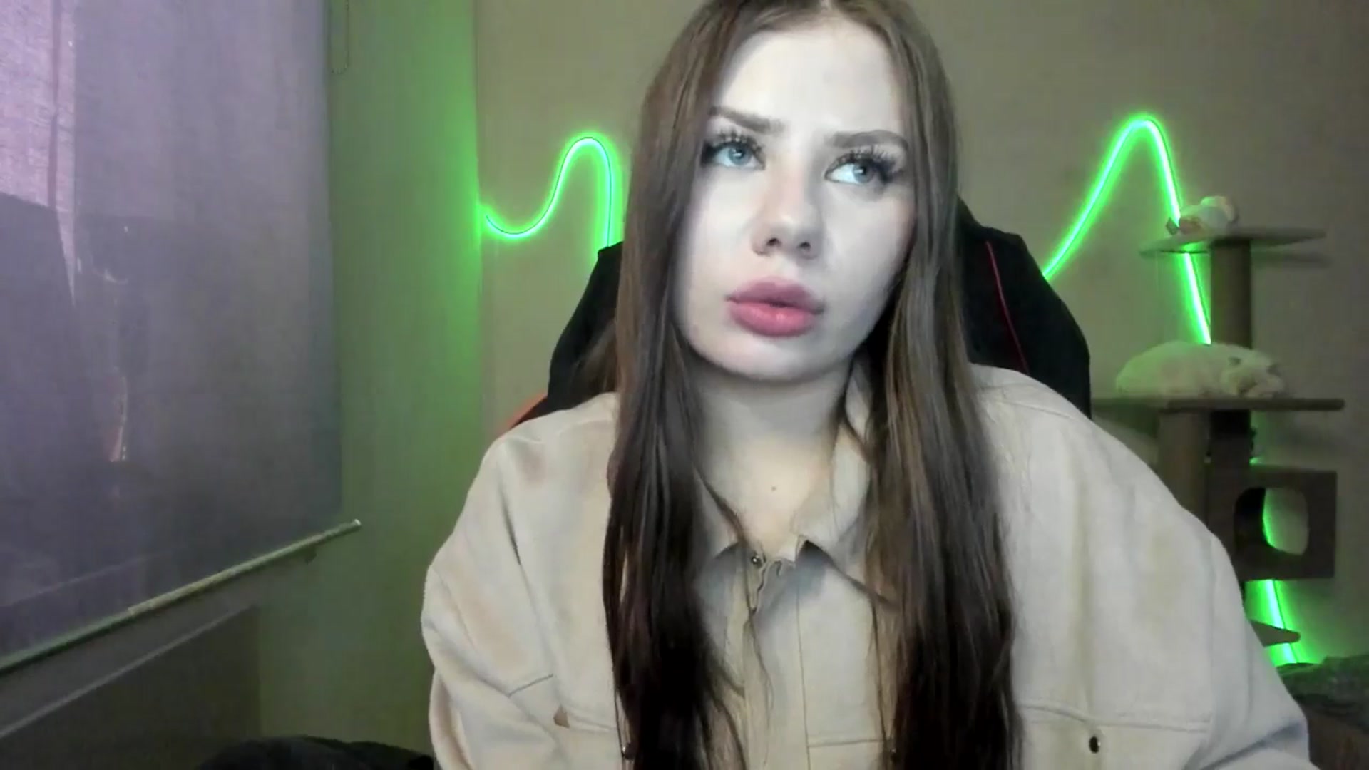 Gallery image thumbnail from FlyingDream's myfreecams stream on, 11/27/2025, 11:42 image 14 of 20