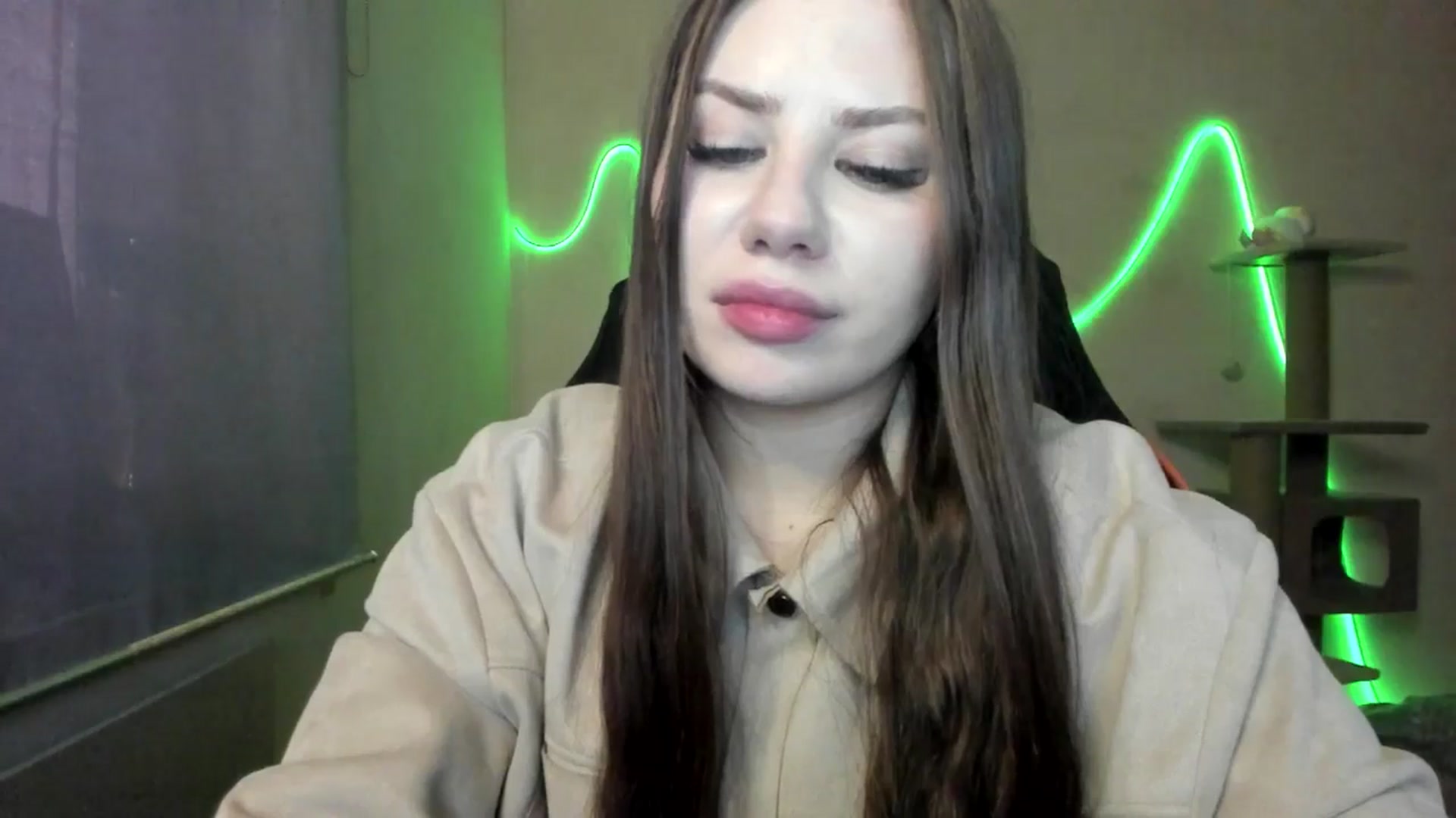 Gallery image thumbnail from FlyingDream's myfreecams stream on, 11/27/2025, 13:02 image 18 of 20