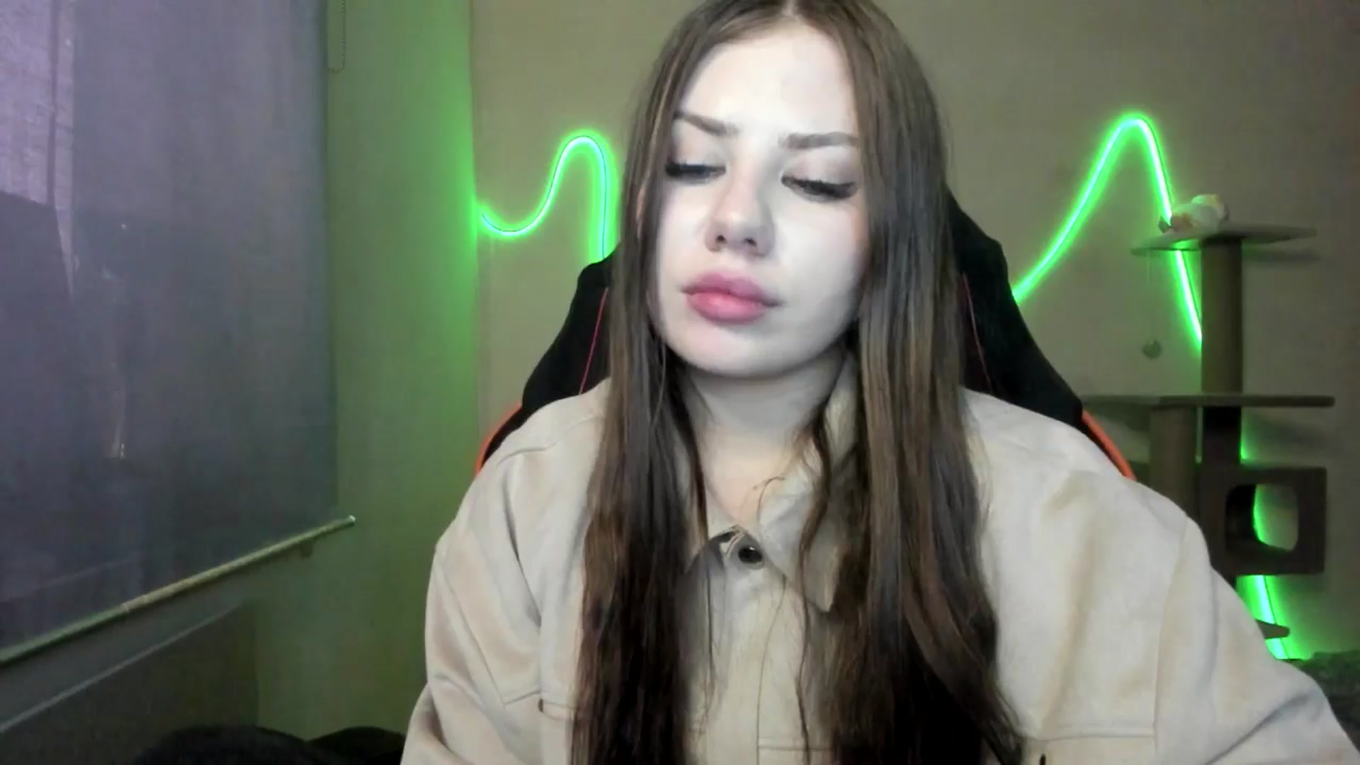 Gallery image thumbnail from FlyingDream's myfreecams stream on, 11/27/2025, 13:02 image 8 of 20