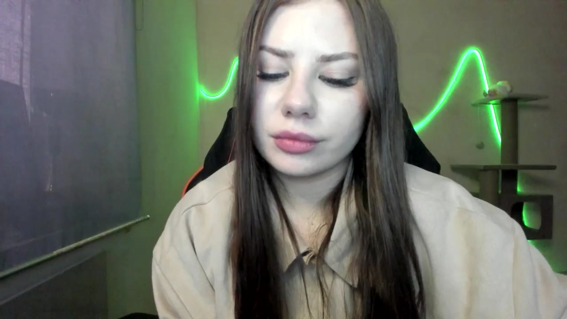 Gallery image thumbnail from FlyingDream's myfreecams stream on, 11/27/2025, 13:02 image 9 of 20