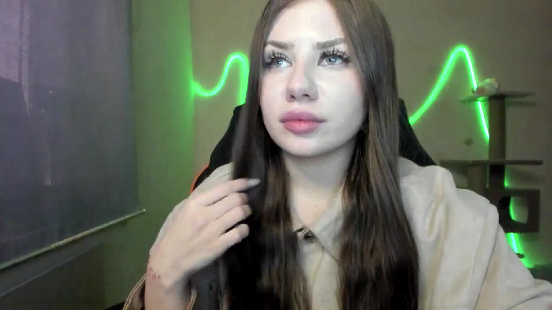 Gallery image thumbnail from FlyingDream's myfreecams stream on, 11/27/2025, 13:02 image 19 of 20