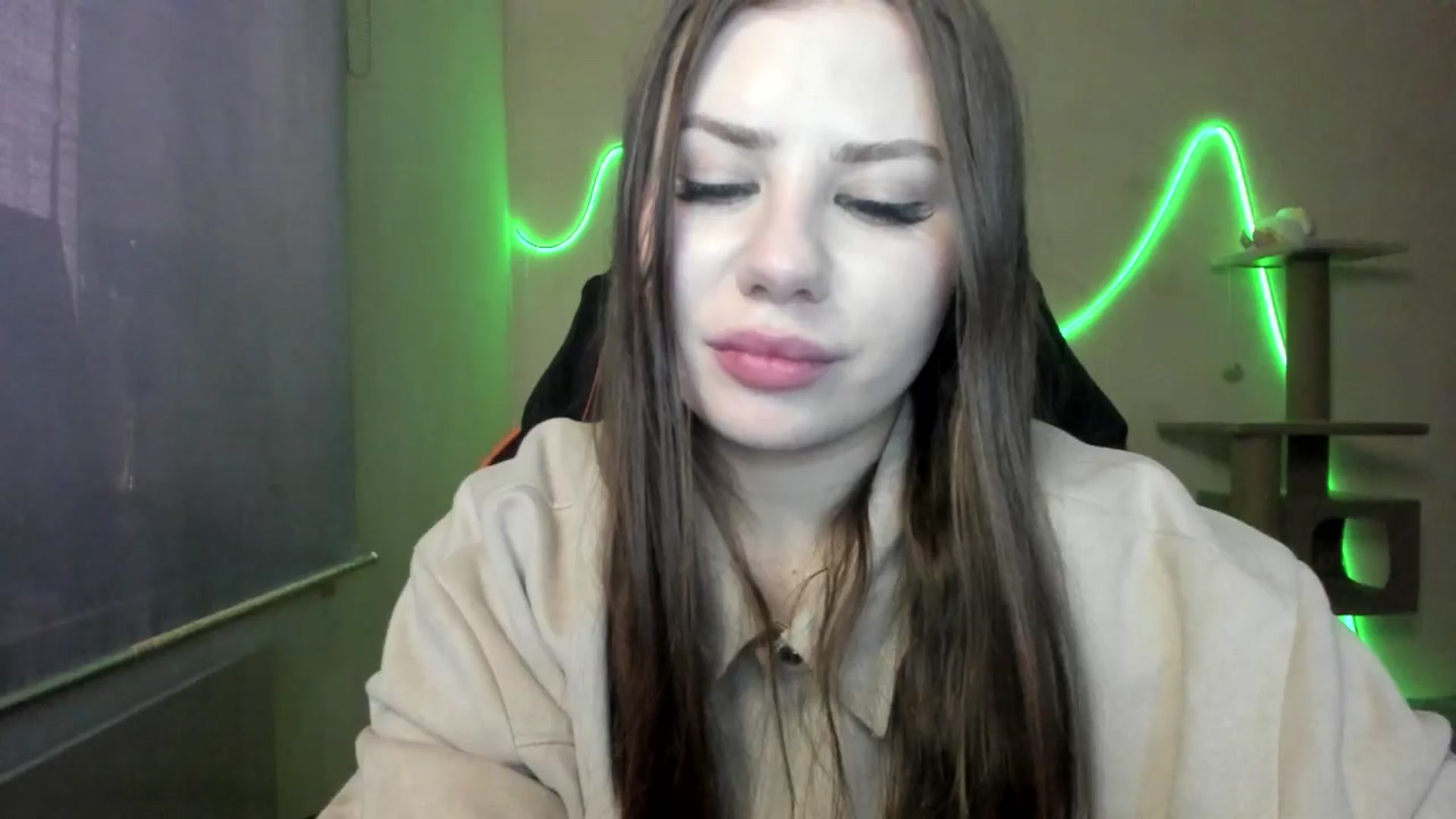 Gallery image thumbnail from FlyingDream's myfreecams stream on, 11/27/2025, 13:02 image 15 of 20