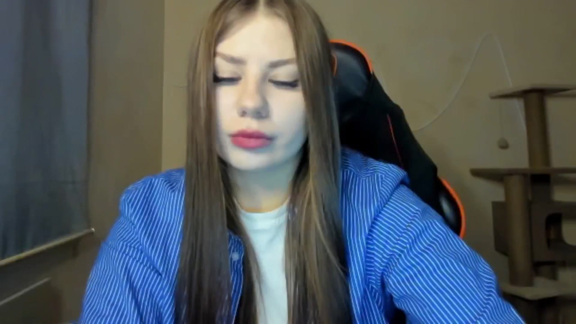 Gallery image thumbnail from FlyingDream's myfreecams stream on, 12/01/2025, 14:11 image 3 of 20