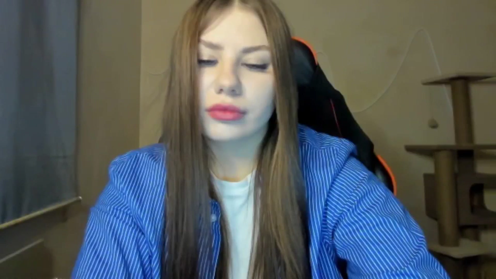 Gallery image thumbnail from FlyingDream's myfreecams stream on, 12/01/2025, 14:11 image 5 of 20