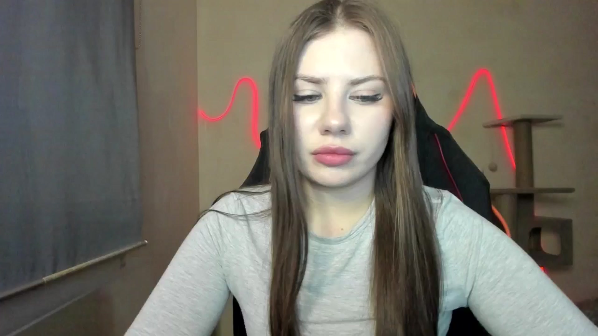 Gallery image thumbnail from FlyingDream's myfreecams stream on, 12/04/2025, 14:02 image 14 of 20