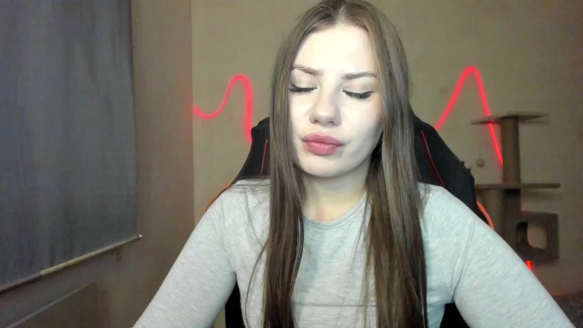 Gallery image thumbnail from FlyingDream's myfreecams stream on, 12/04/2025, 14:02 image 1 of 20