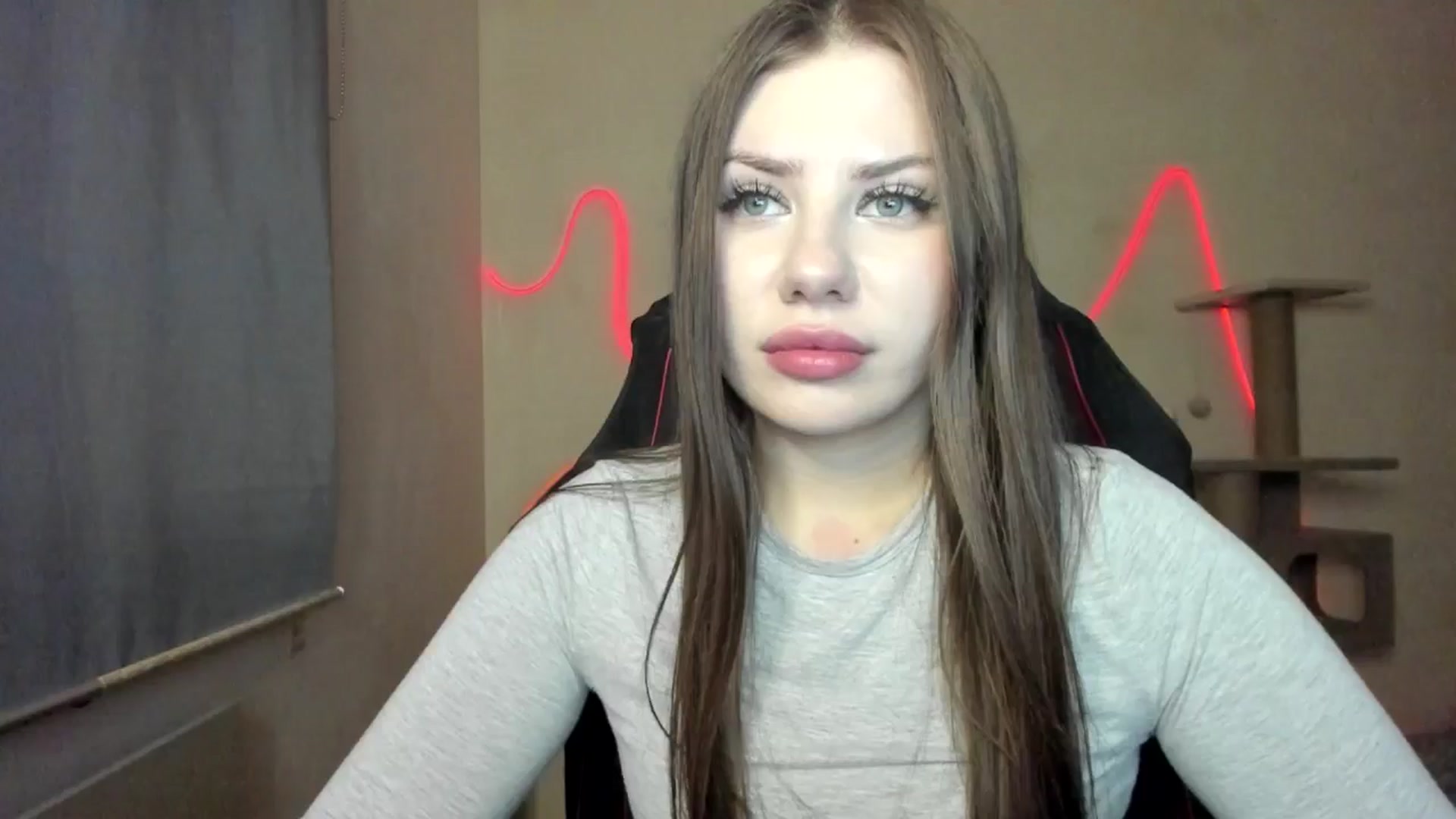 Gallery image thumbnail from FlyingDream's myfreecams stream on, 12/04/2025, 14:02 image 4 of 20