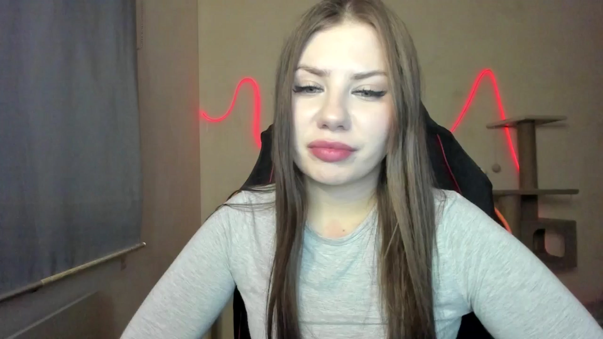 Gallery image thumbnail from FlyingDream's myfreecams stream on, 12/04/2025, 14:02 image 5 of 20