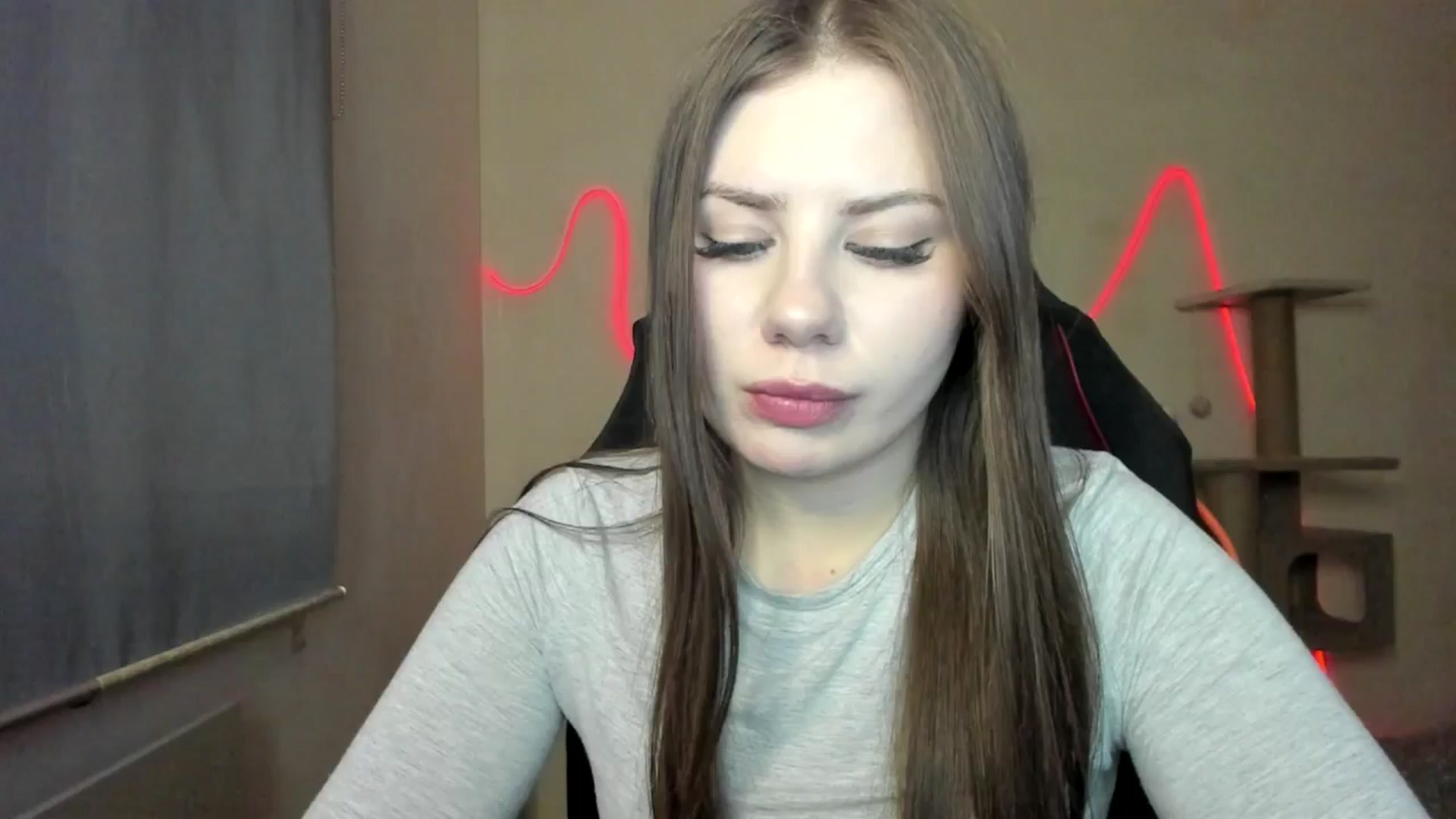 Gallery image thumbnail from FlyingDream's myfreecams stream on, 12/04/2025, 14:02 image 12 of 20