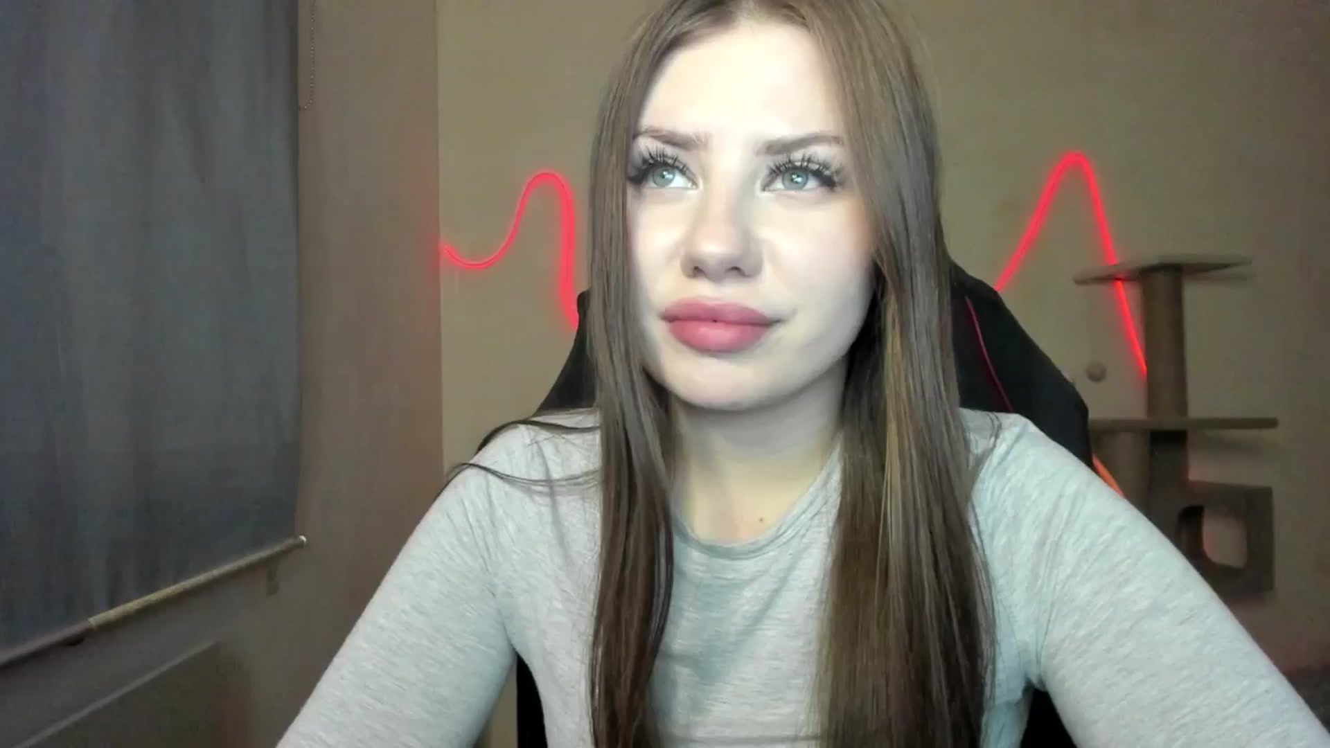 Gallery image thumbnail from FlyingDream's myfreecams stream on, 12/04/2025, 14:02 image 13 of 20