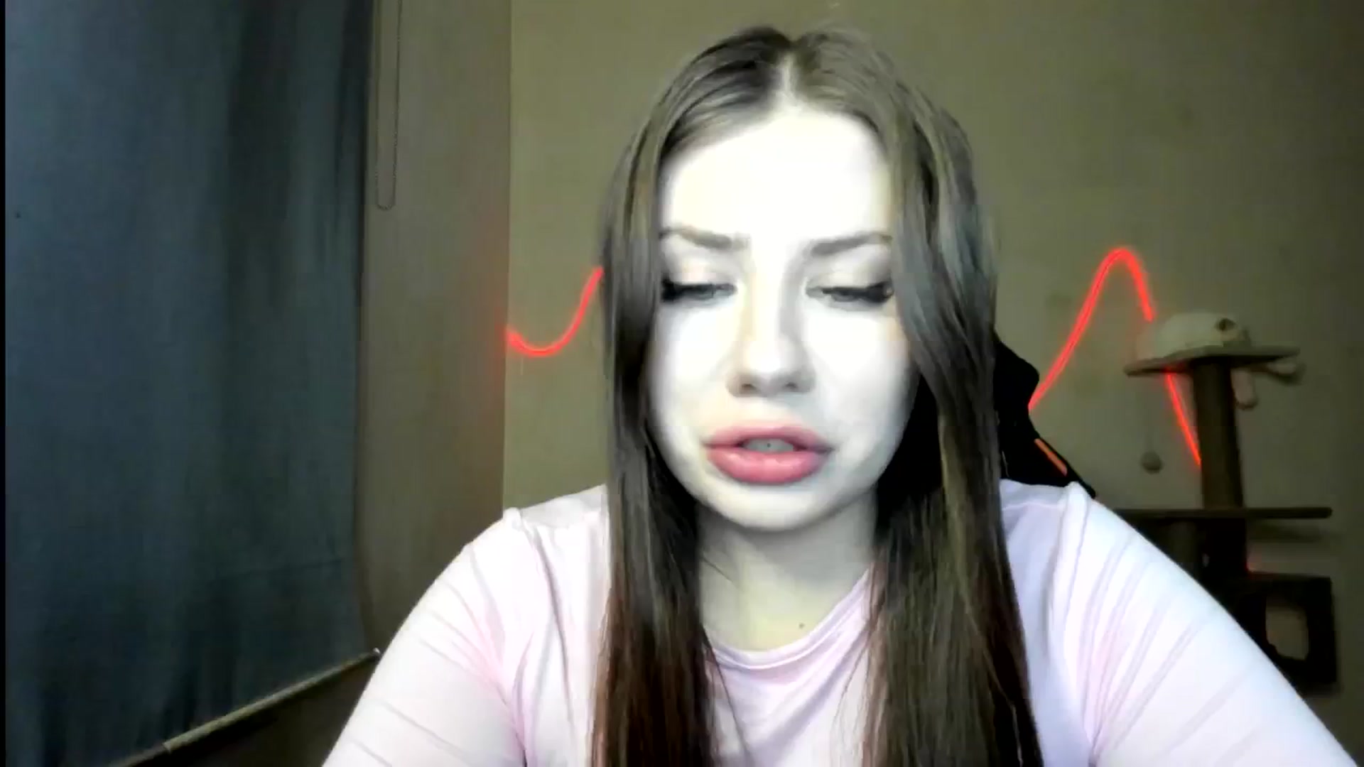 Gallery image thumbnail from FlyingDream's myfreecams stream on, 12/06/2025, 16:25 image 12 of 20
