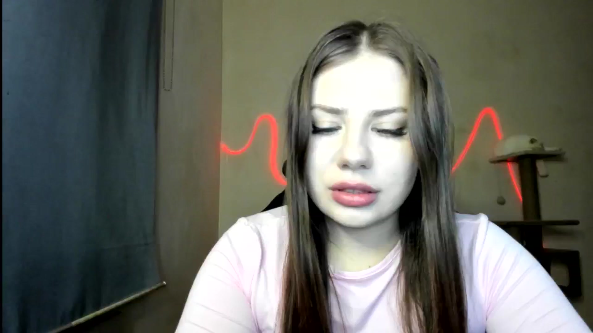 Gallery image thumbnail from FlyingDream's myfreecams stream on, 12/06/2025, 16:25 image 7 of 20