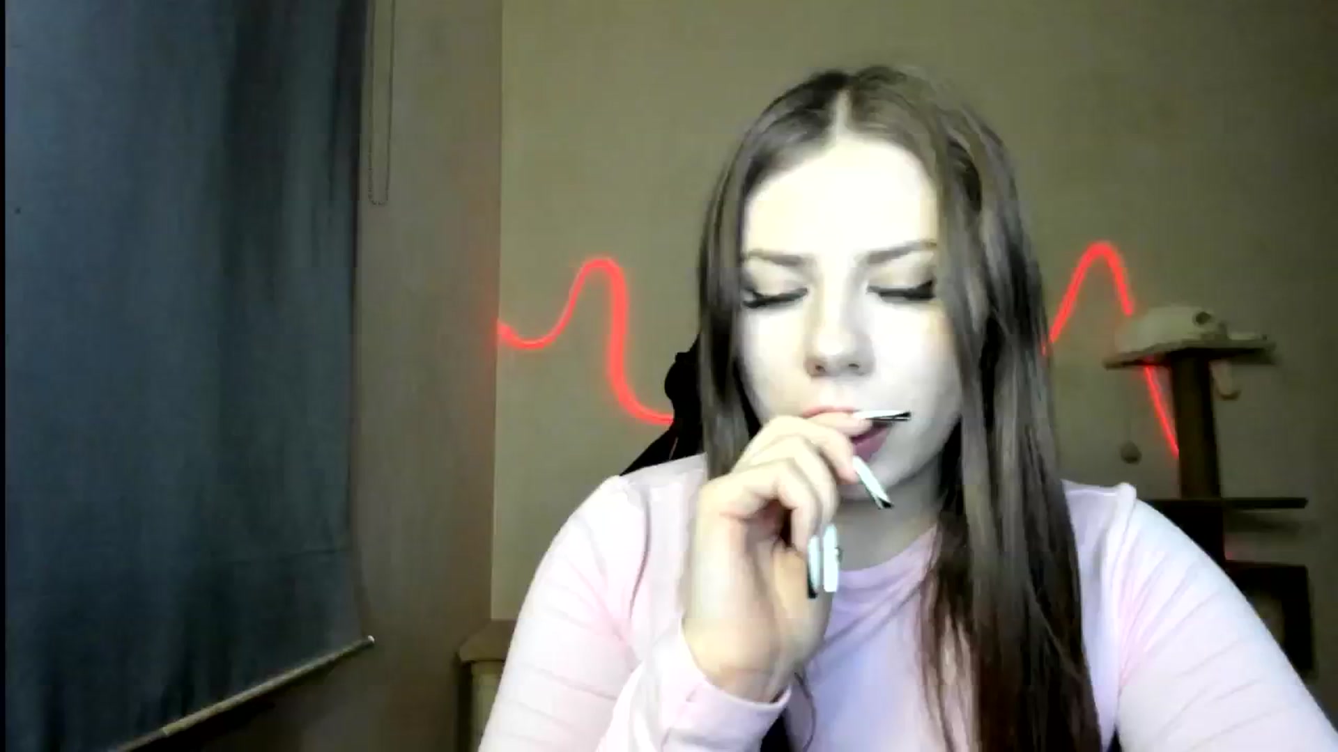 Gallery image thumbnail from FlyingDream's myfreecams stream on, 12/06/2025, 16:25 image 5 of 20