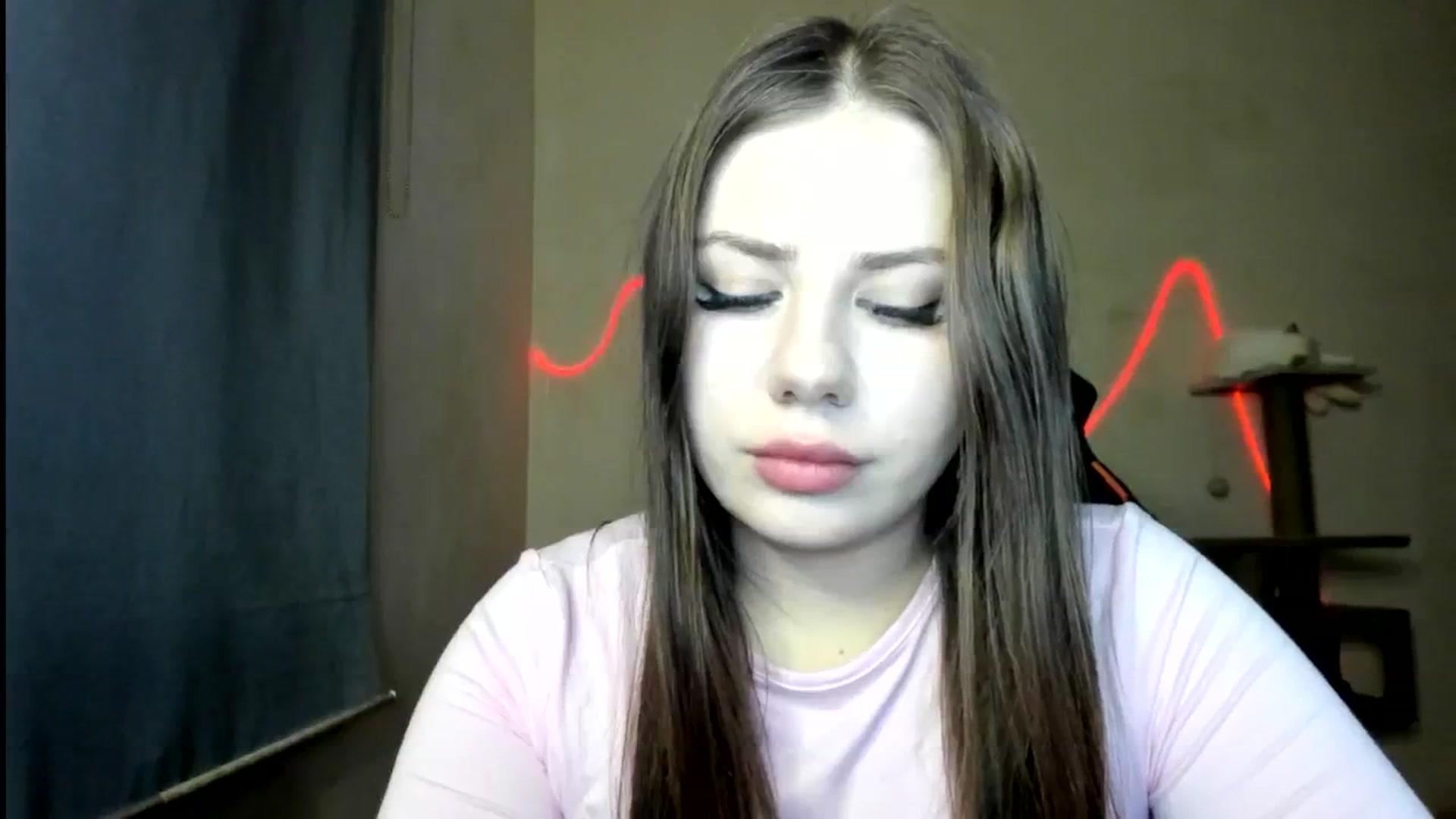 Gallery image thumbnail from FlyingDream's myfreecams stream on, 12/06/2025, 17:02 image 19 of 20