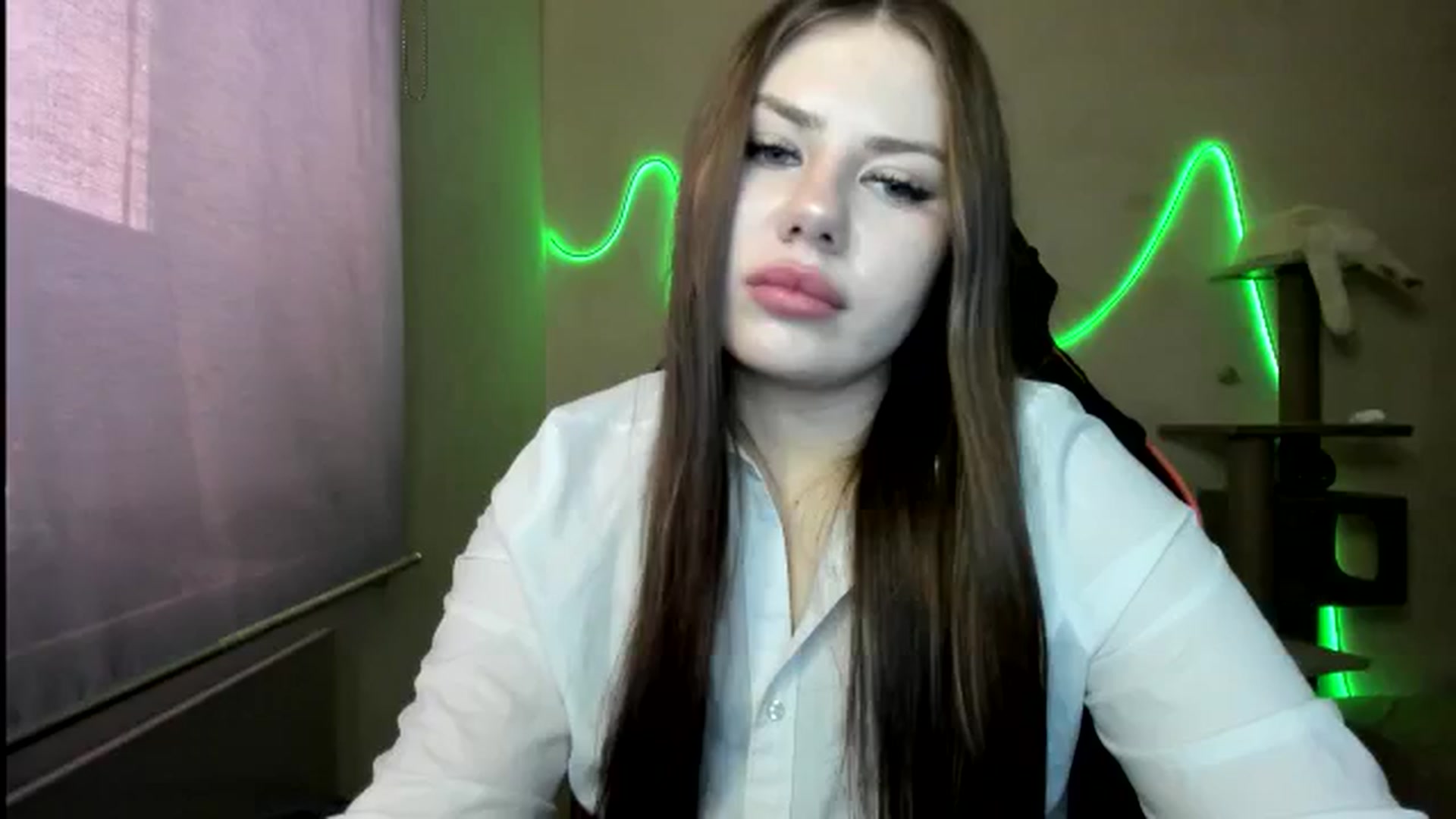 Gallery image thumbnail from FlyingDream's myfreecams stream on, 12/12/2025, 10:36 image 4 of 20