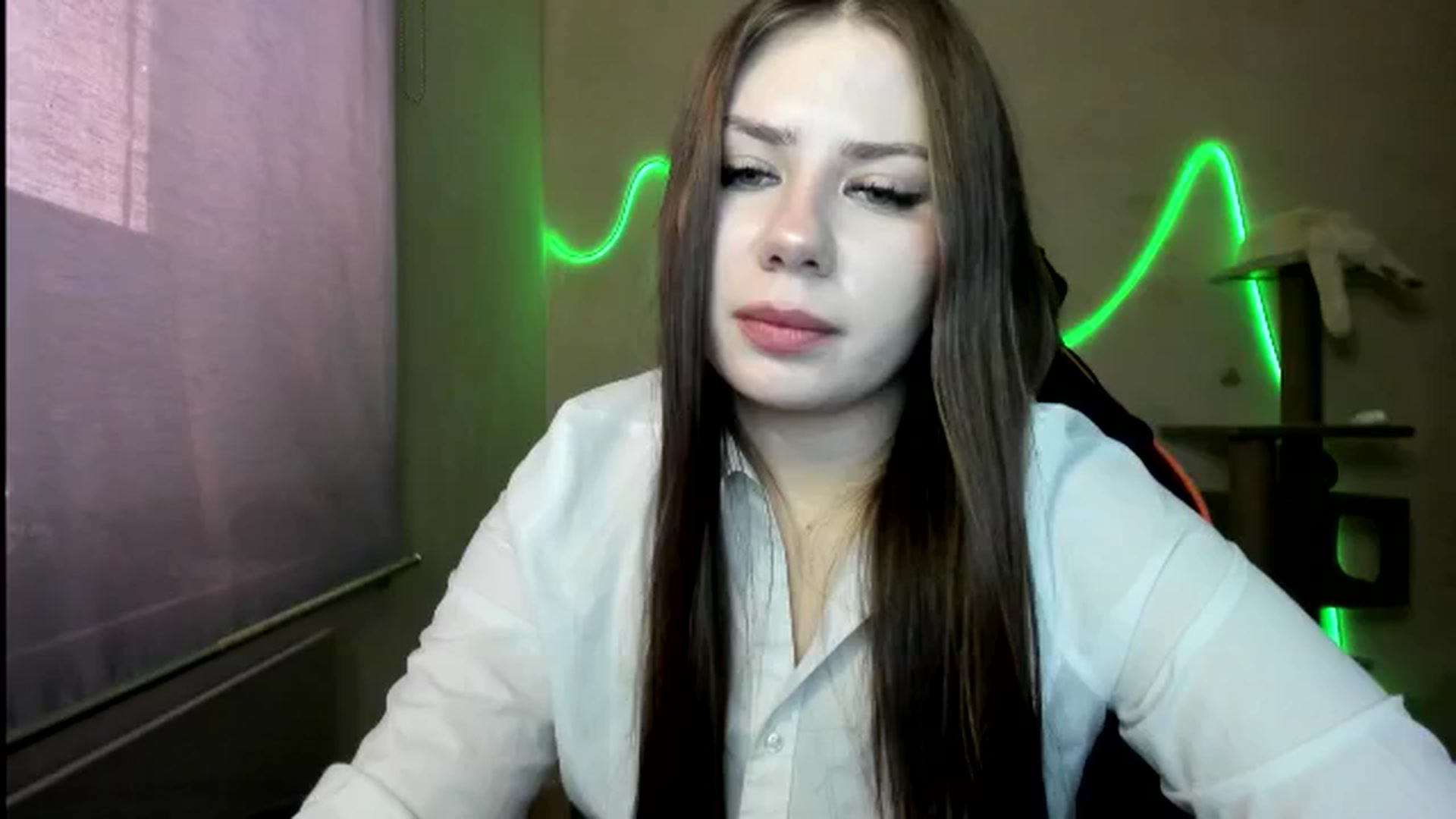 Gallery image thumbnail from FlyingDream's myfreecams stream on, 12/12/2025, 10:36 image 6 of 20