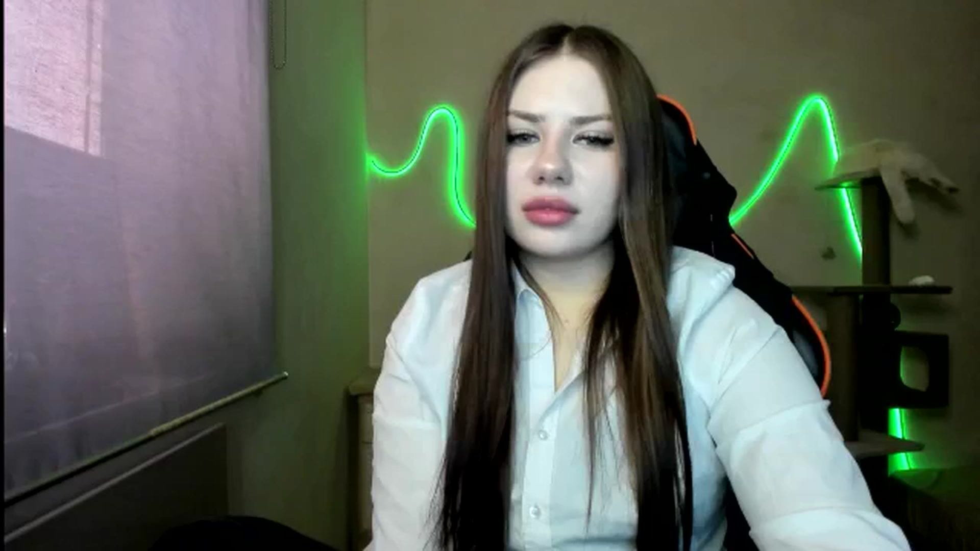 Gallery image thumbnail from FlyingDream's myfreecams stream on, 12/12/2025, 10:36 image 2 of 20