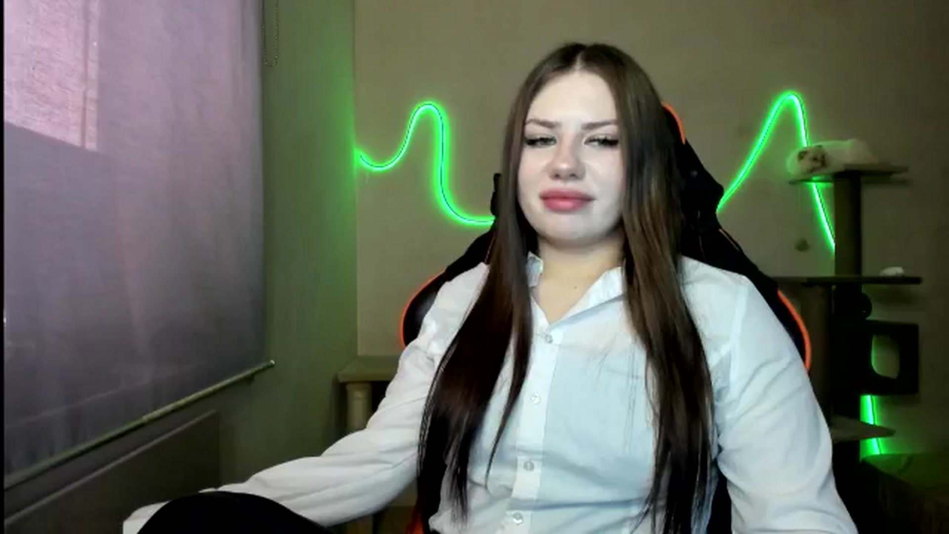 Gallery image thumbnail from FlyingDream's myfreecams stream on, 12/12/2025, 10:36 image 11 of 20