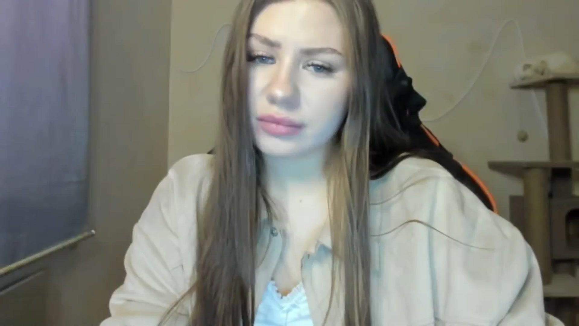 Gallery image thumbnail from FlyingDream's myfreecams stream on, 12/17/2025, 11:27 image 12 of 20