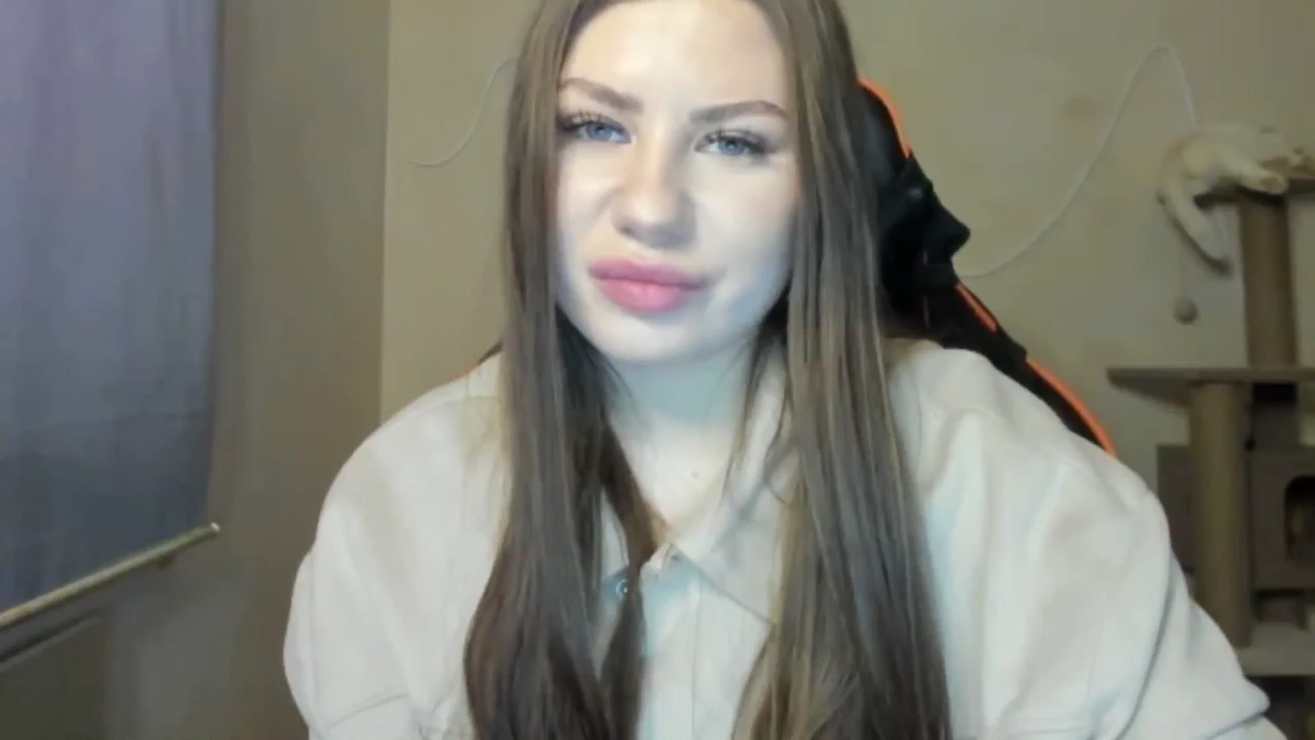 Gallery image thumbnail from FlyingDream's myfreecams stream on, 12/17/2025, 11:27 image 8 of 20