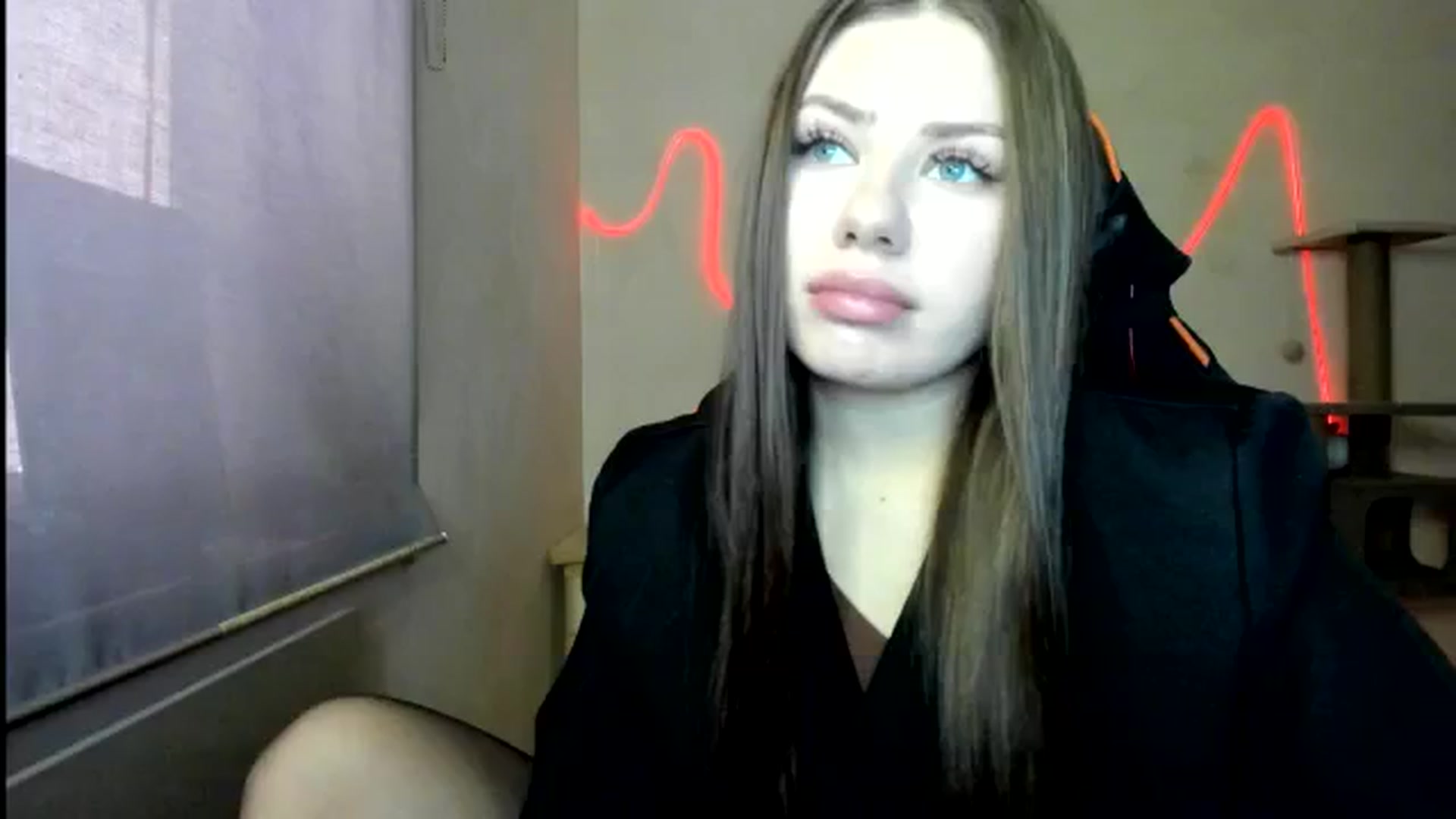 Gallery image thumbnail from FlyingDream's myfreecams stream on, 12/18/2025, 12:45 image 6 of 20