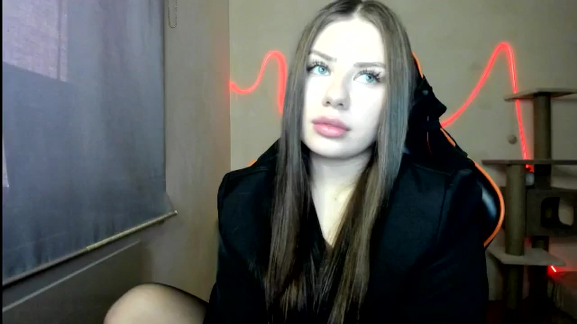 Gallery image thumbnail from FlyingDream's myfreecams stream on, 12/18/2025, 12:45 image 12 of 20