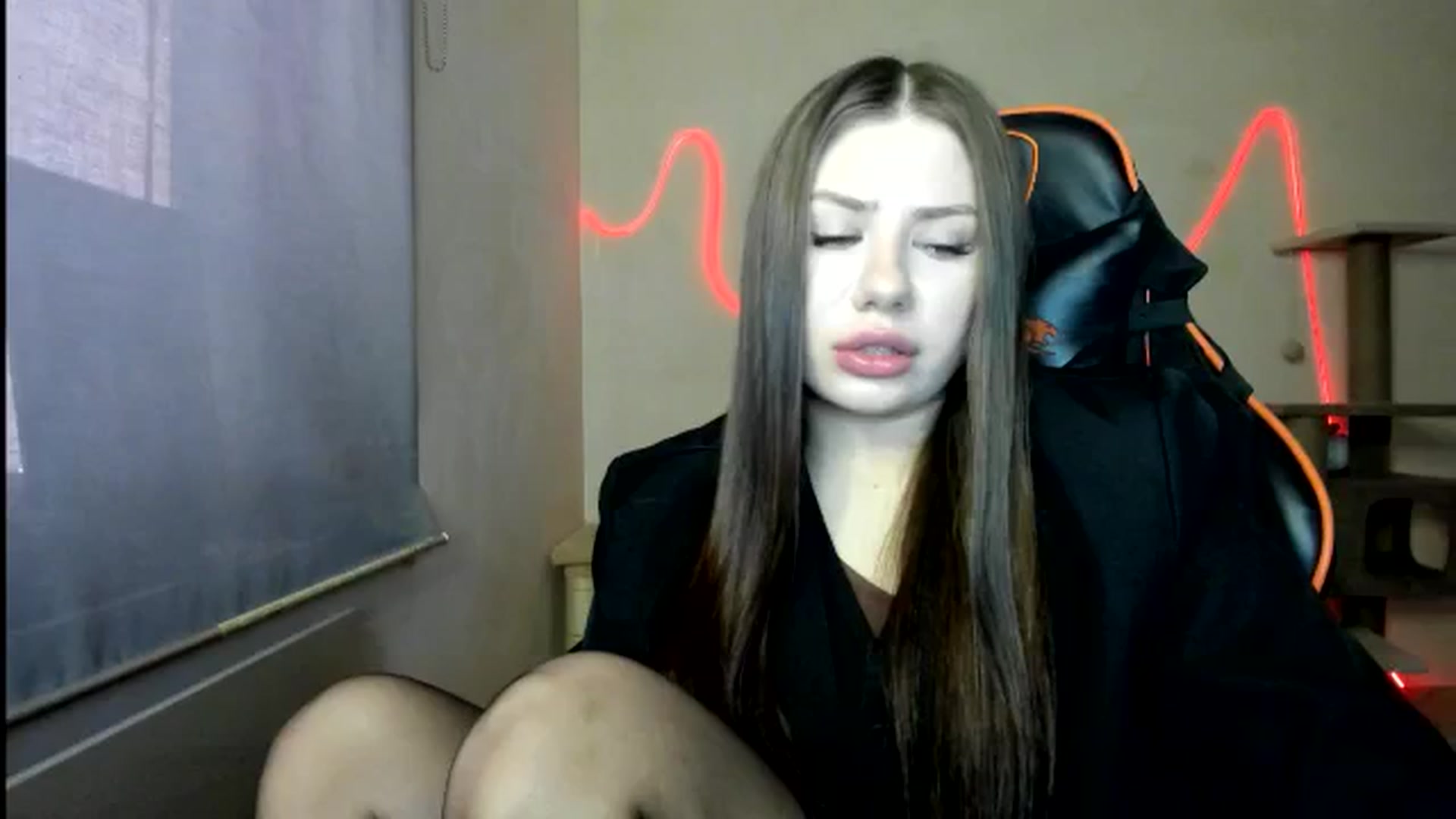 Gallery image thumbnail from FlyingDream's myfreecams stream on, 12/18/2025, 12:45 image 9 of 20