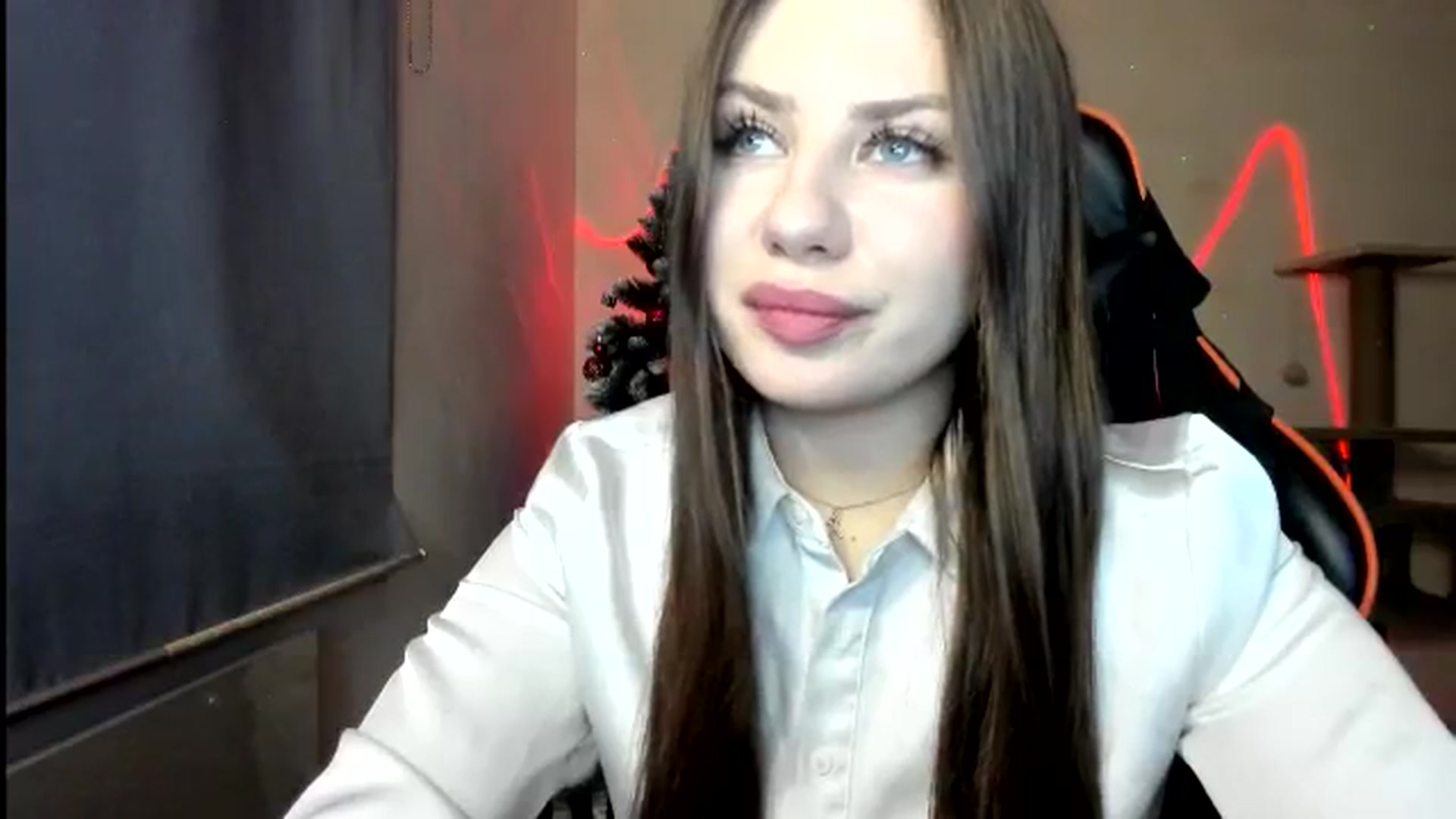 Gallery image thumbnail from FlyingDream's myfreecams stream on, 12/21/2025, 14:51 image 13 of 20
