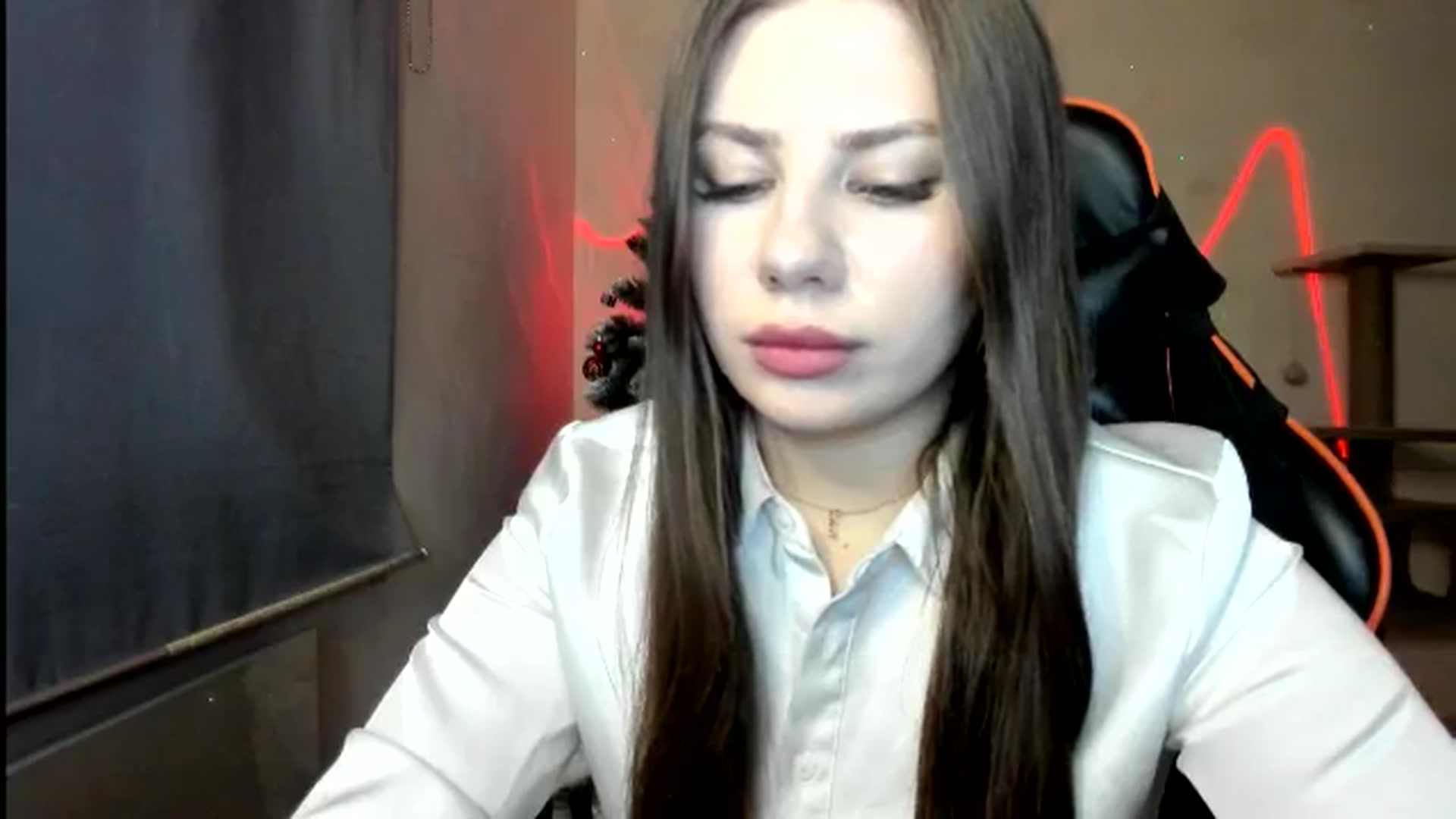 Gallery image thumbnail from FlyingDream's myfreecams stream on, 12/21/2025, 14:51 image 7 of 20