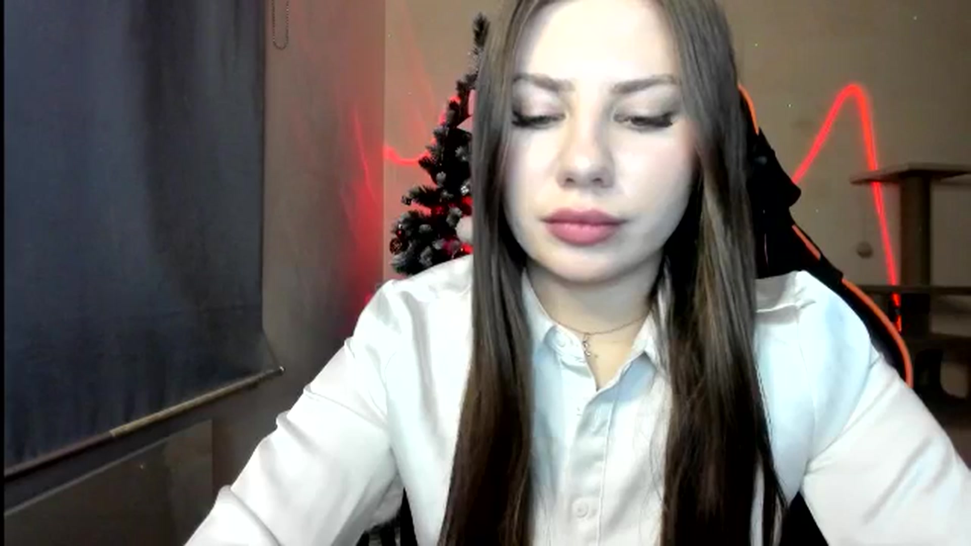 Gallery image thumbnail from FlyingDream's myfreecams stream on, 12/21/2025, 14:51 image 19 of 20