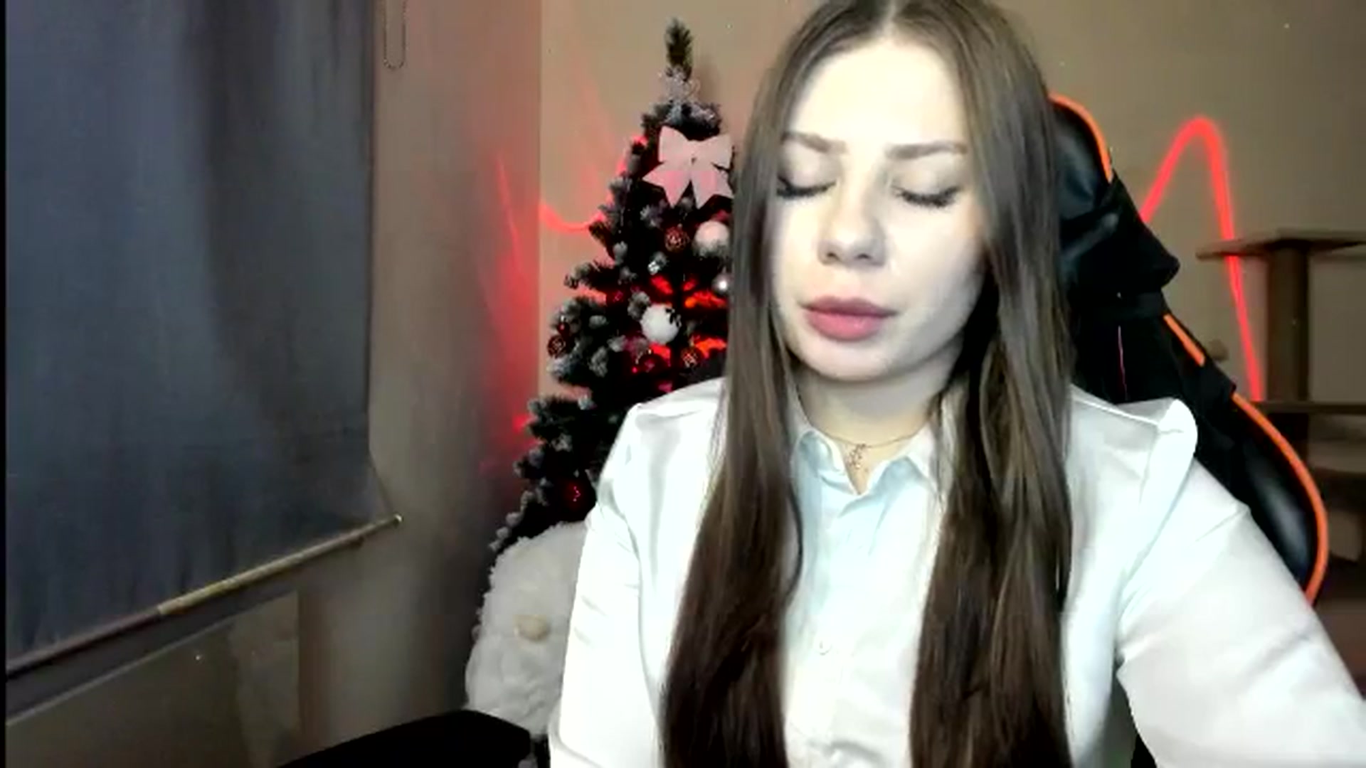 Gallery image thumbnail from FlyingDream's myfreecams stream on, 12/21/2025, 14:51 image 4 of 20